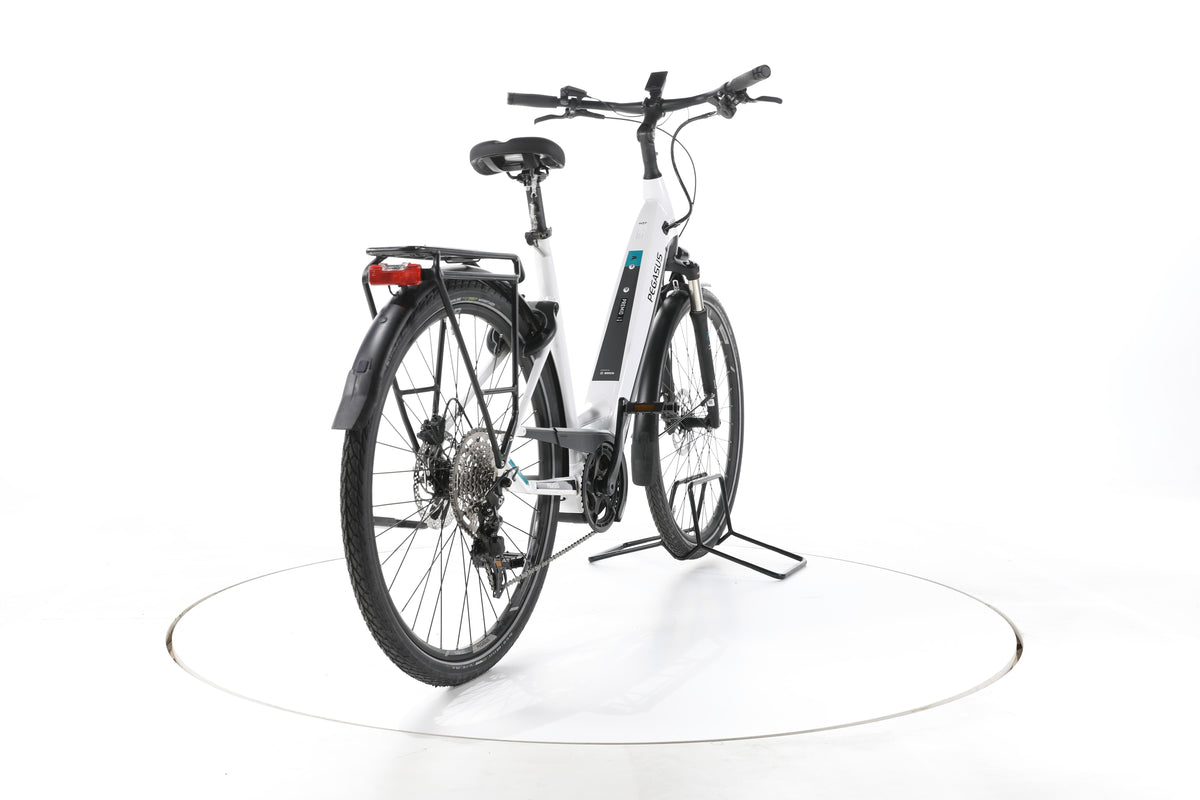 Pegasus Premio EVO 10 Lite Trekking E-Bike Tiefeinsteiger - Image 11
