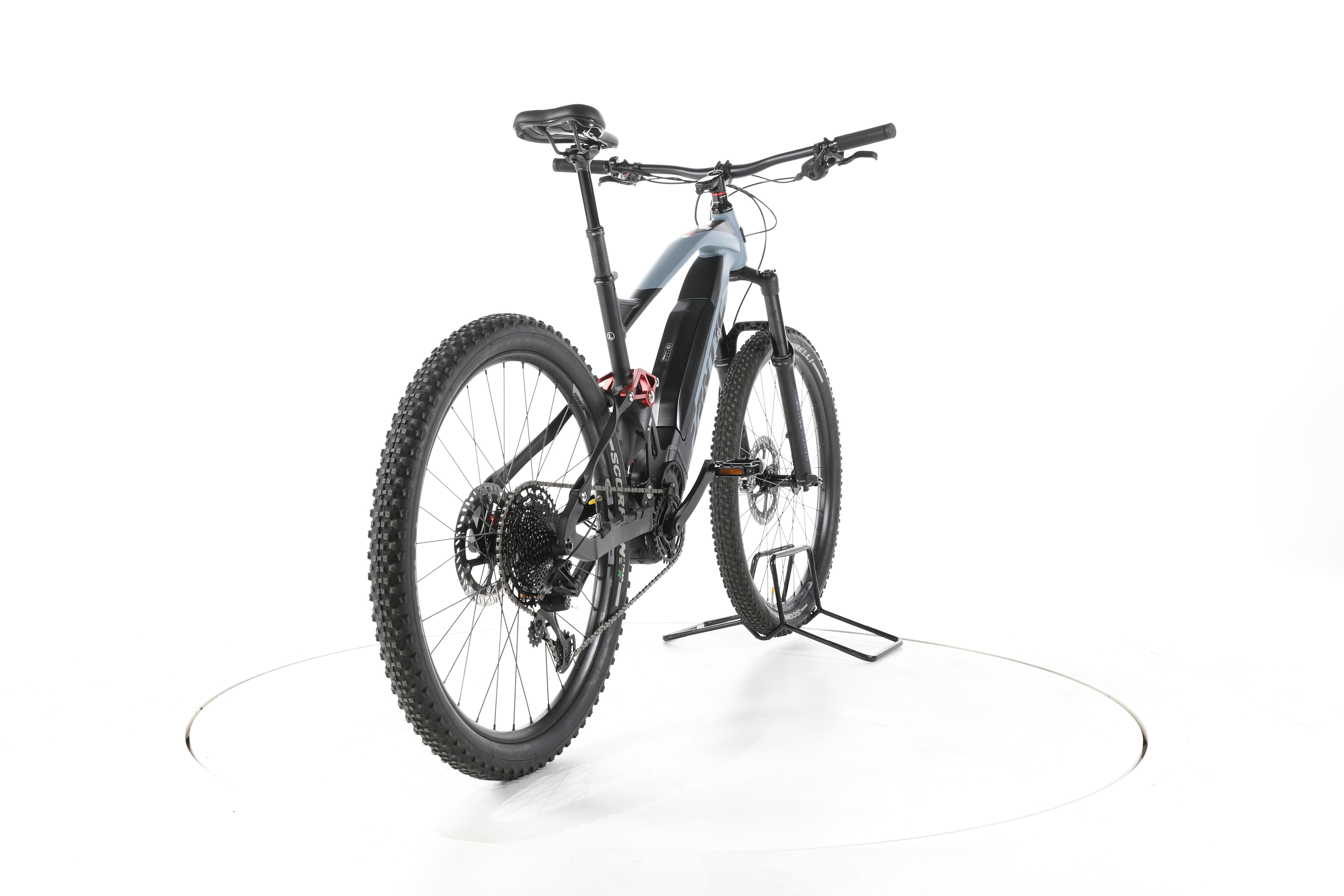 Fantic XTF 1.5 E-Bike Fully - Image 11