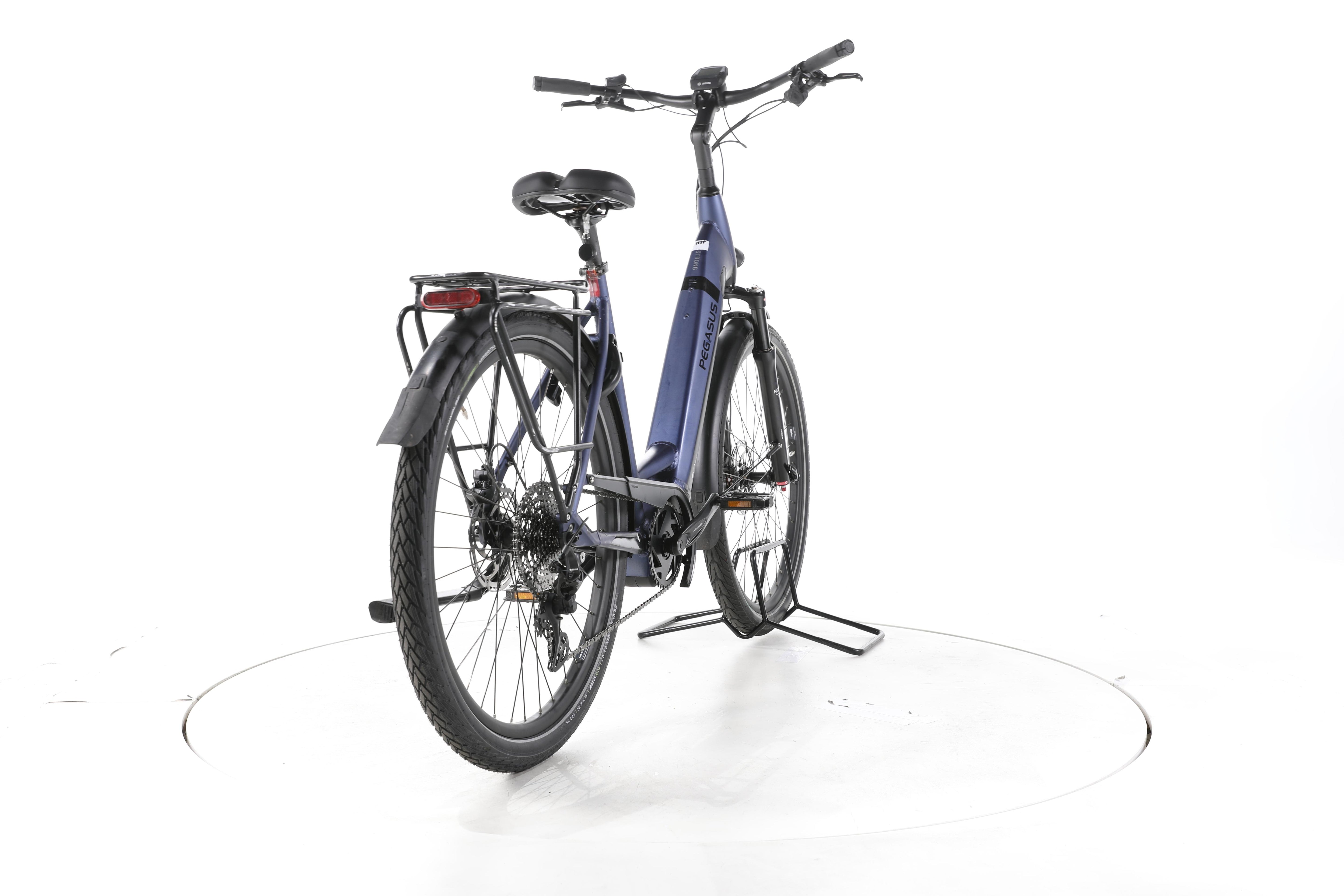 Pegasus Strong EVO Lite Trekking E-Bike Tiefeinsteiger - Image 11