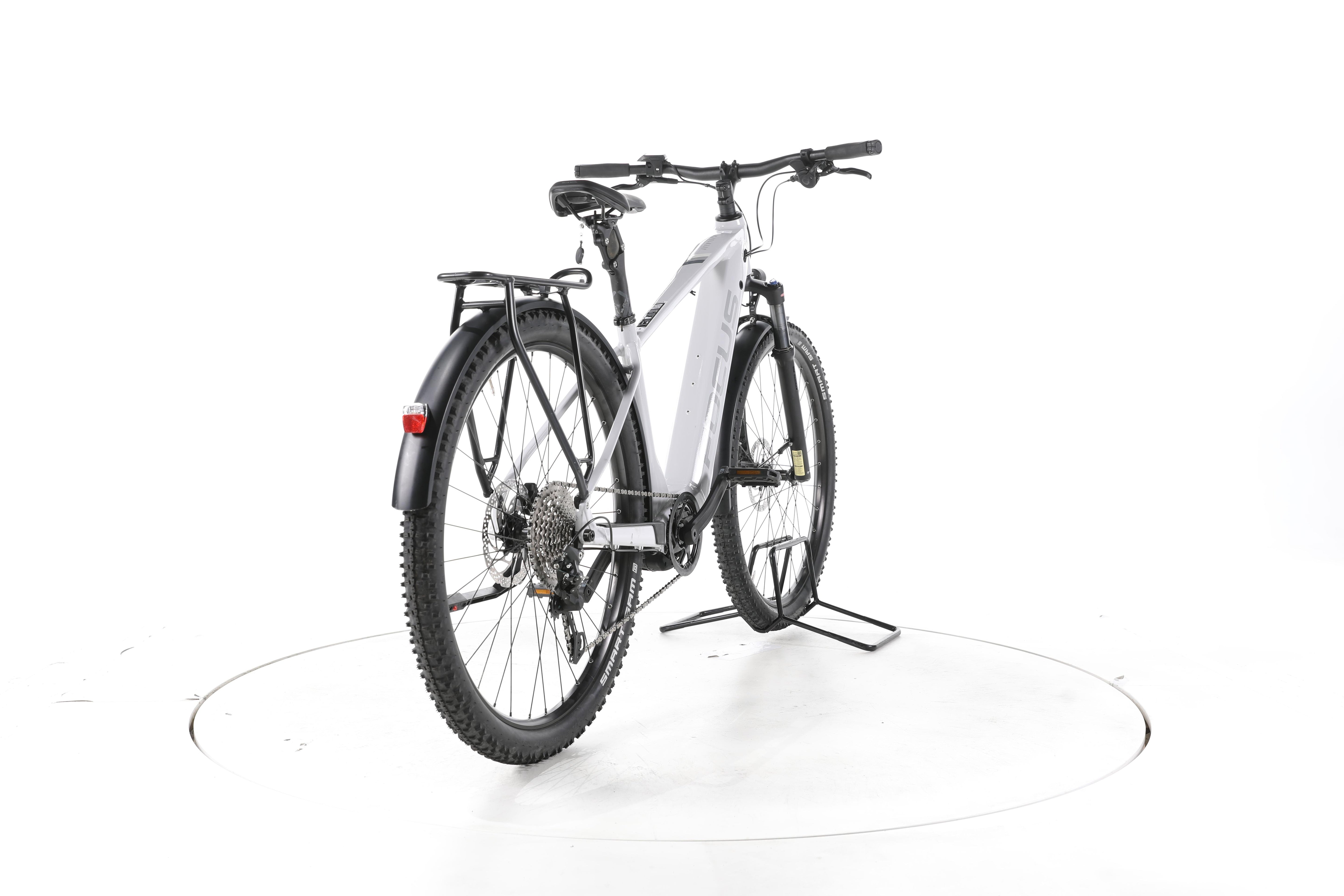 Focus Aventura² 6.7 Trekking E-Bike - Image 11
