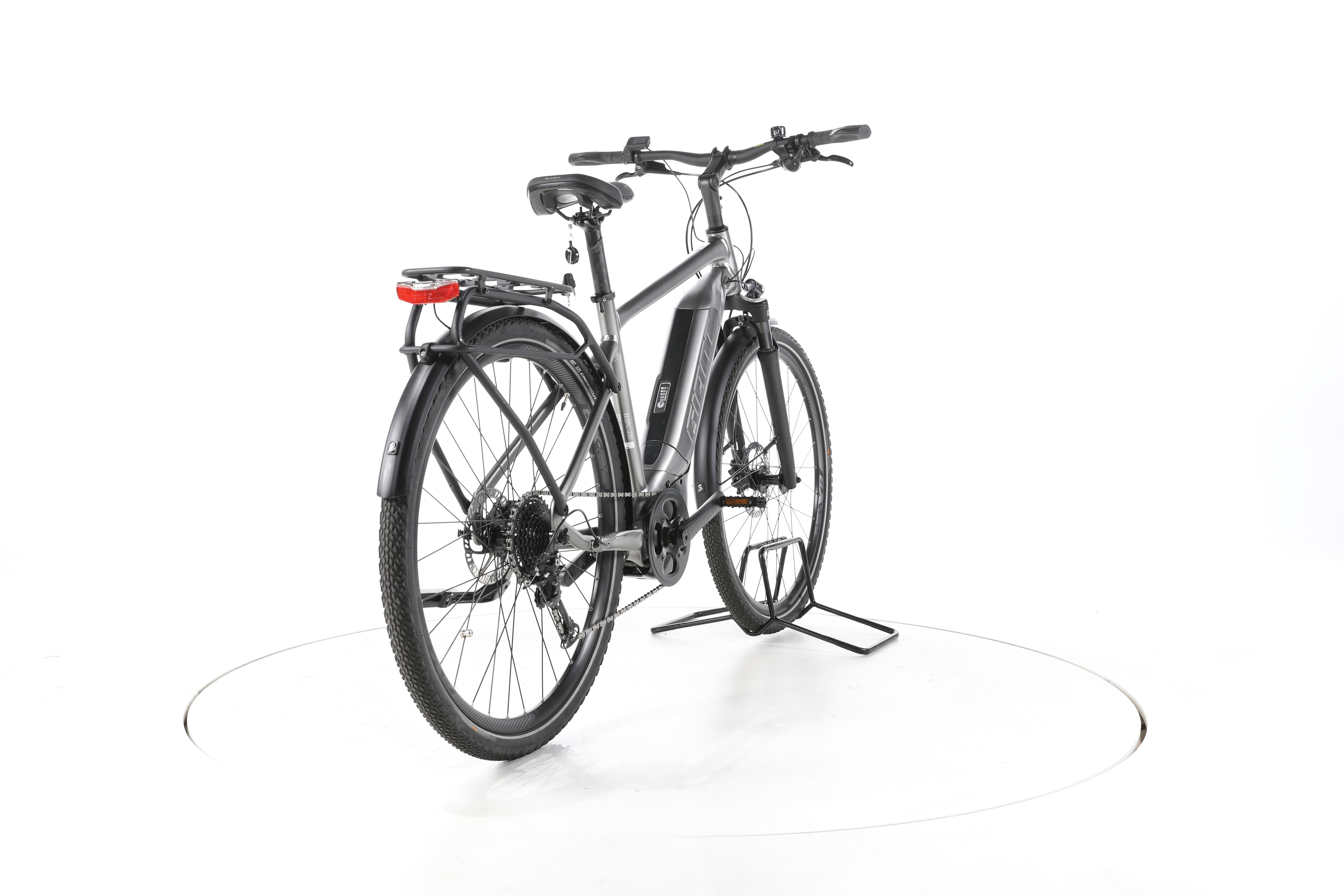 Giant Explore E+ 3 Trekking E-Bike - Image 11