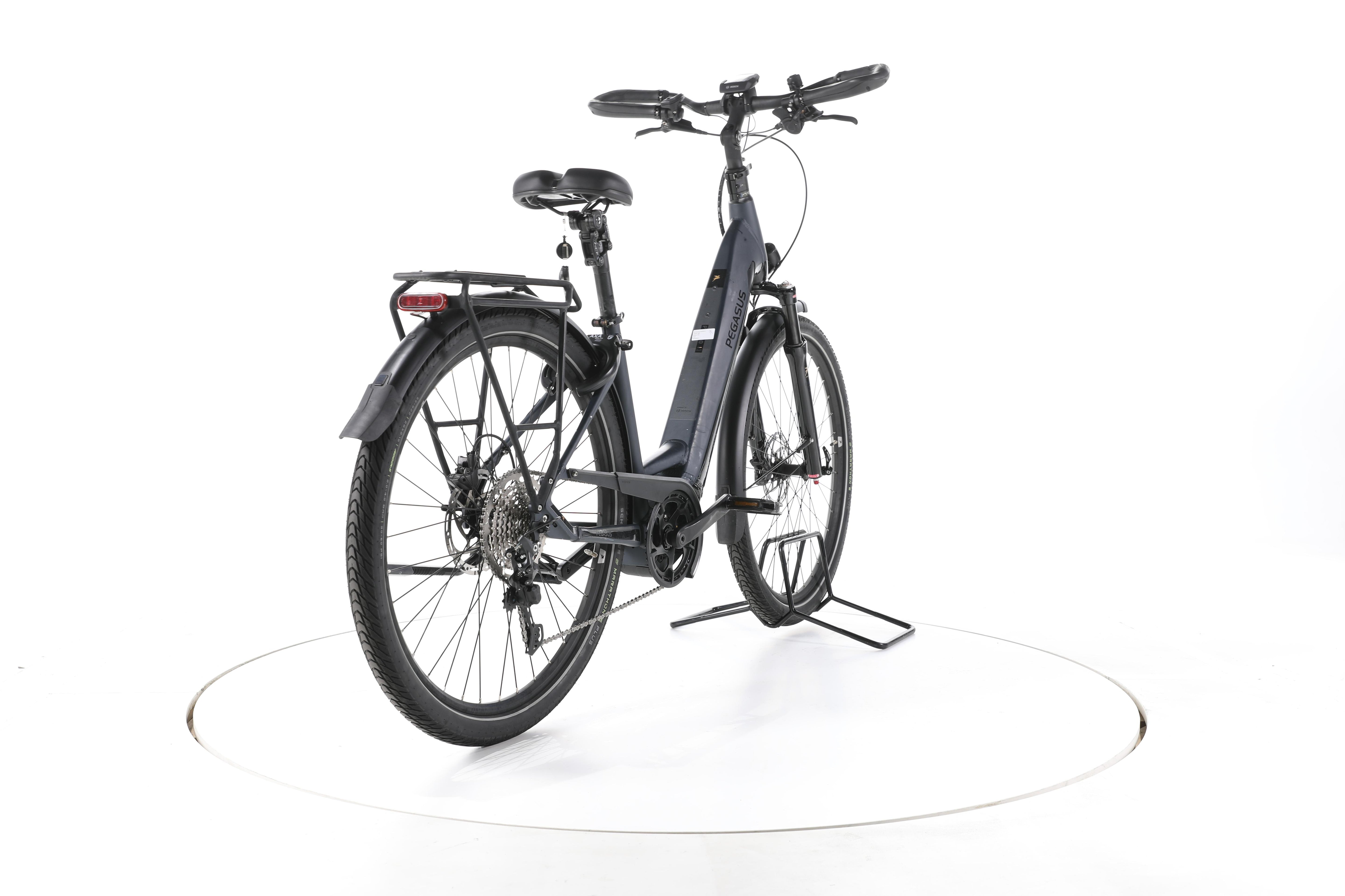 Pegasus Premio Evo Lite Comfort Trekking E-Bike Tiefeinsteiger - Image 11