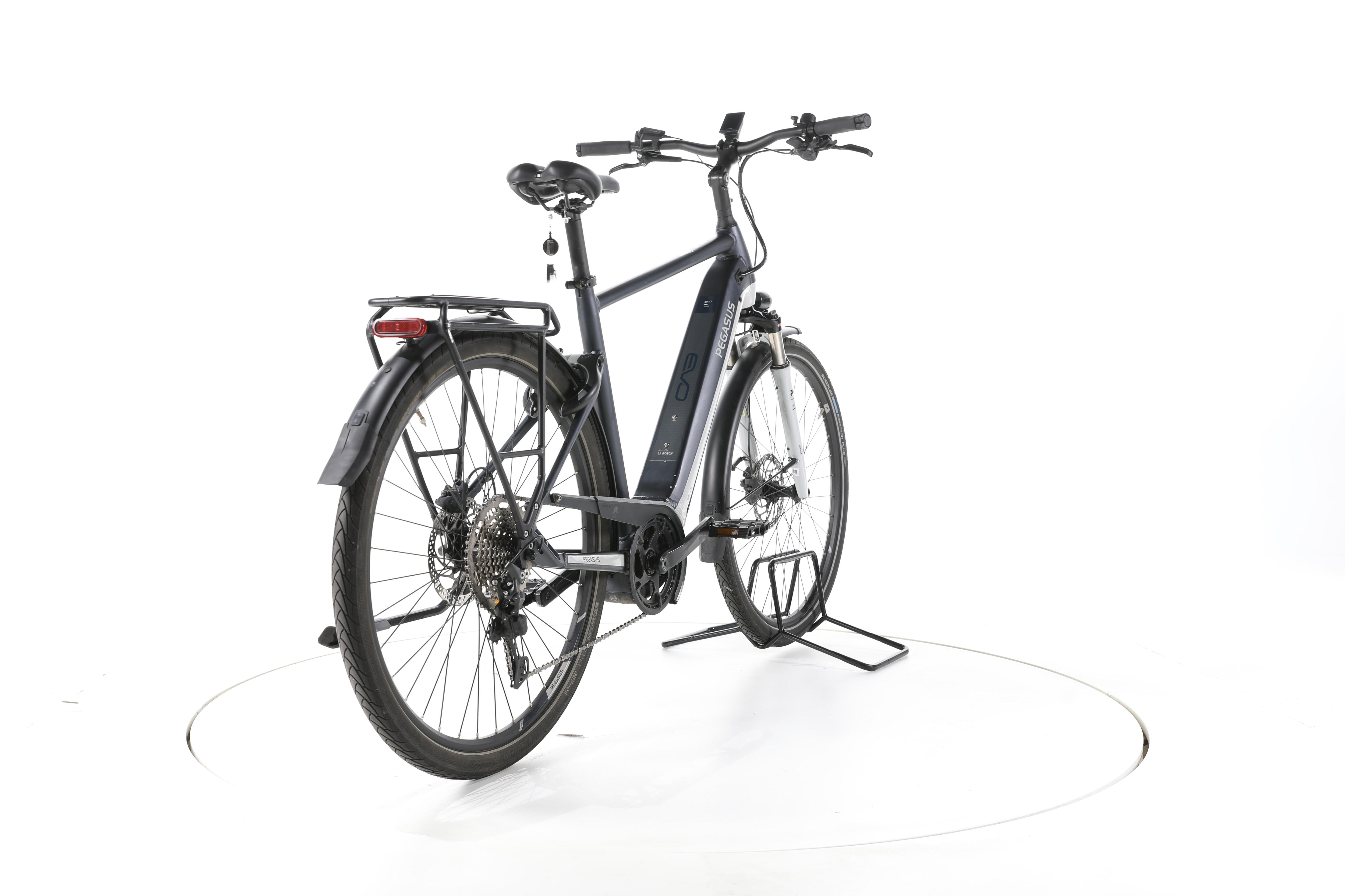 Pegasus Premio EVO 10 Lite Trekking E-Bike - Image 11
