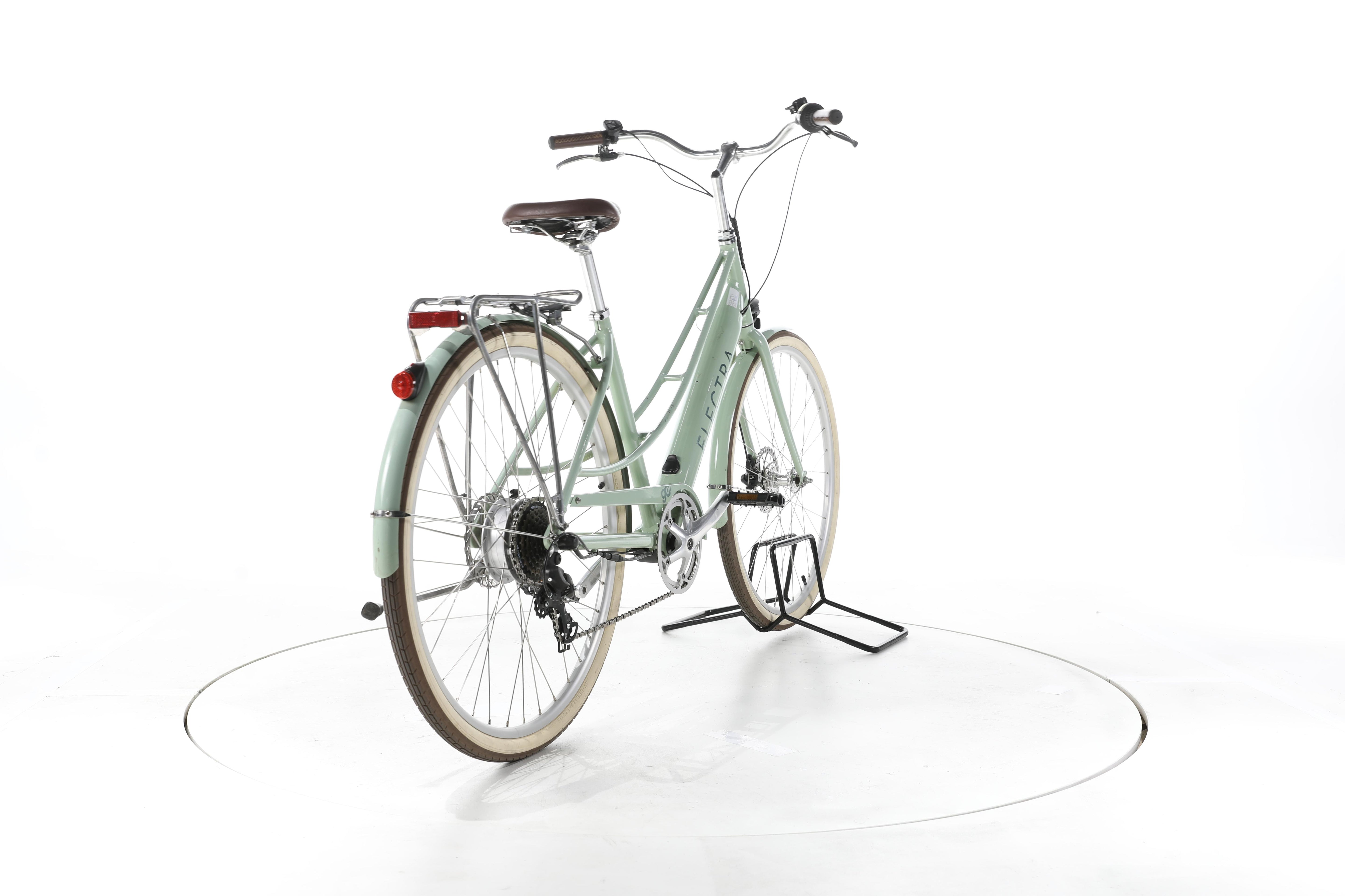 Electra Bicycle Loft Go! 7D EQ Trekking E-Bike - Image 11