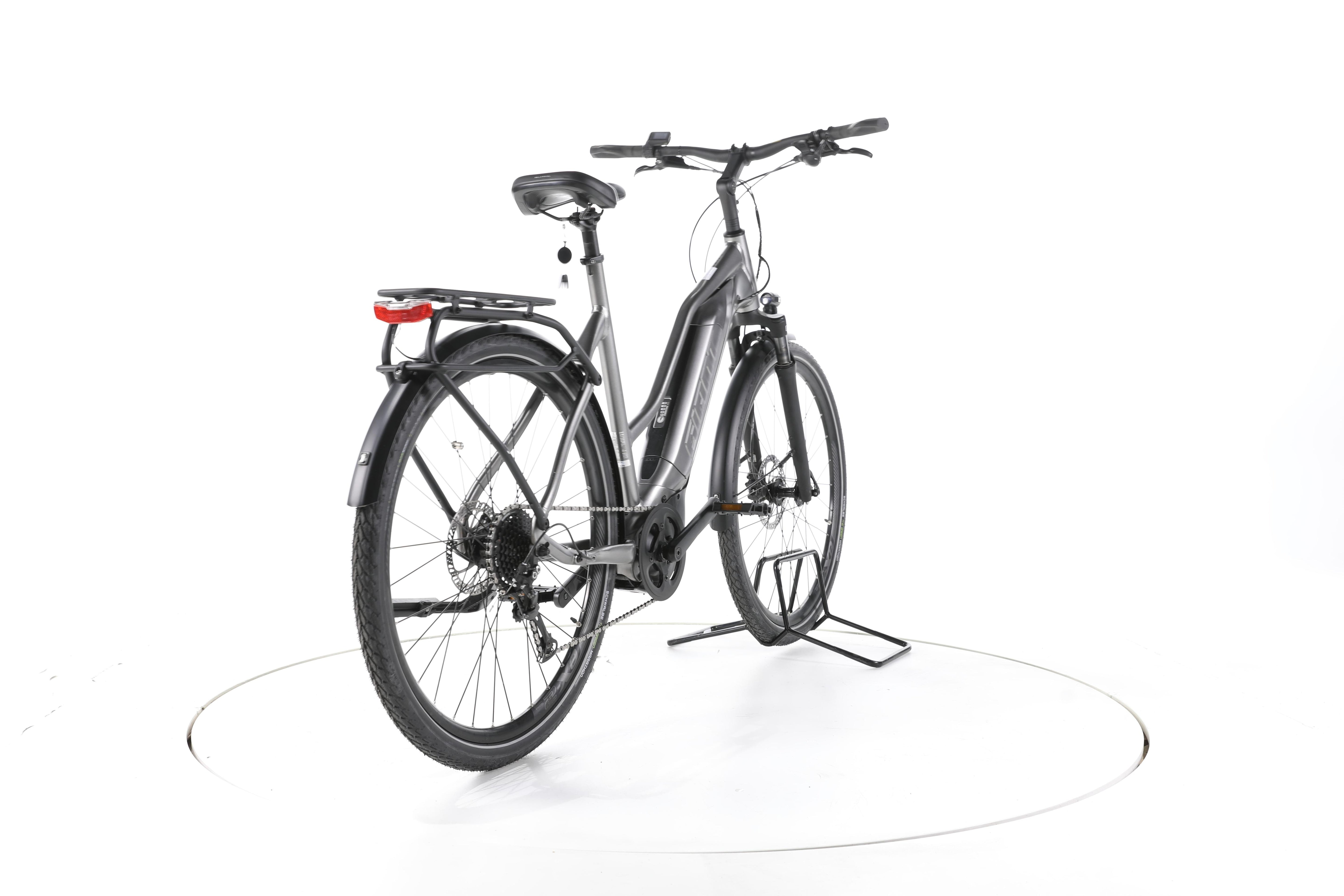 Giant Explore E+ 3 STA Trekking E-Bike - Image 11