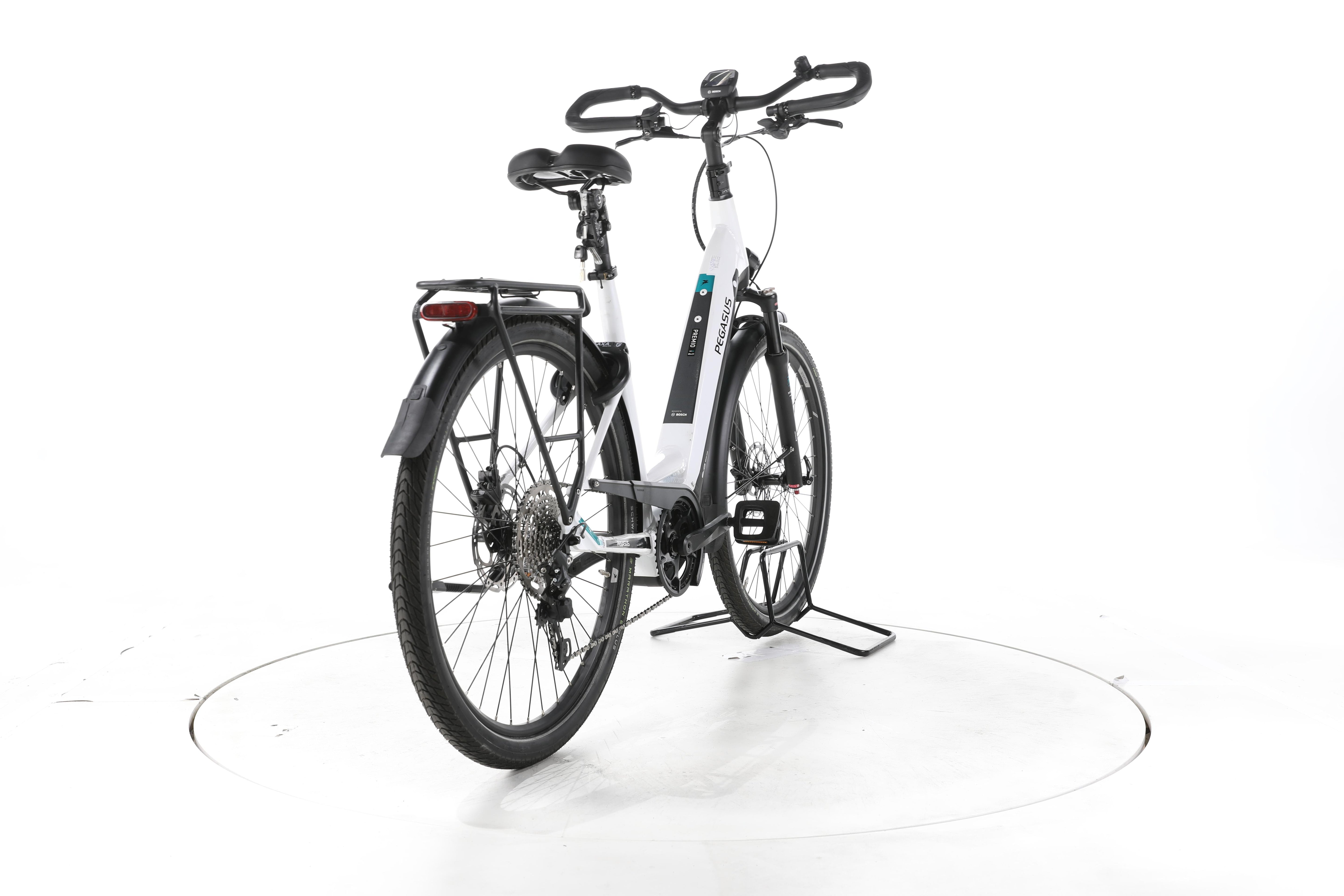 Pegasus Premio Evo Comfort Trekking E-Bike Tiefeinsteiger - Image 11