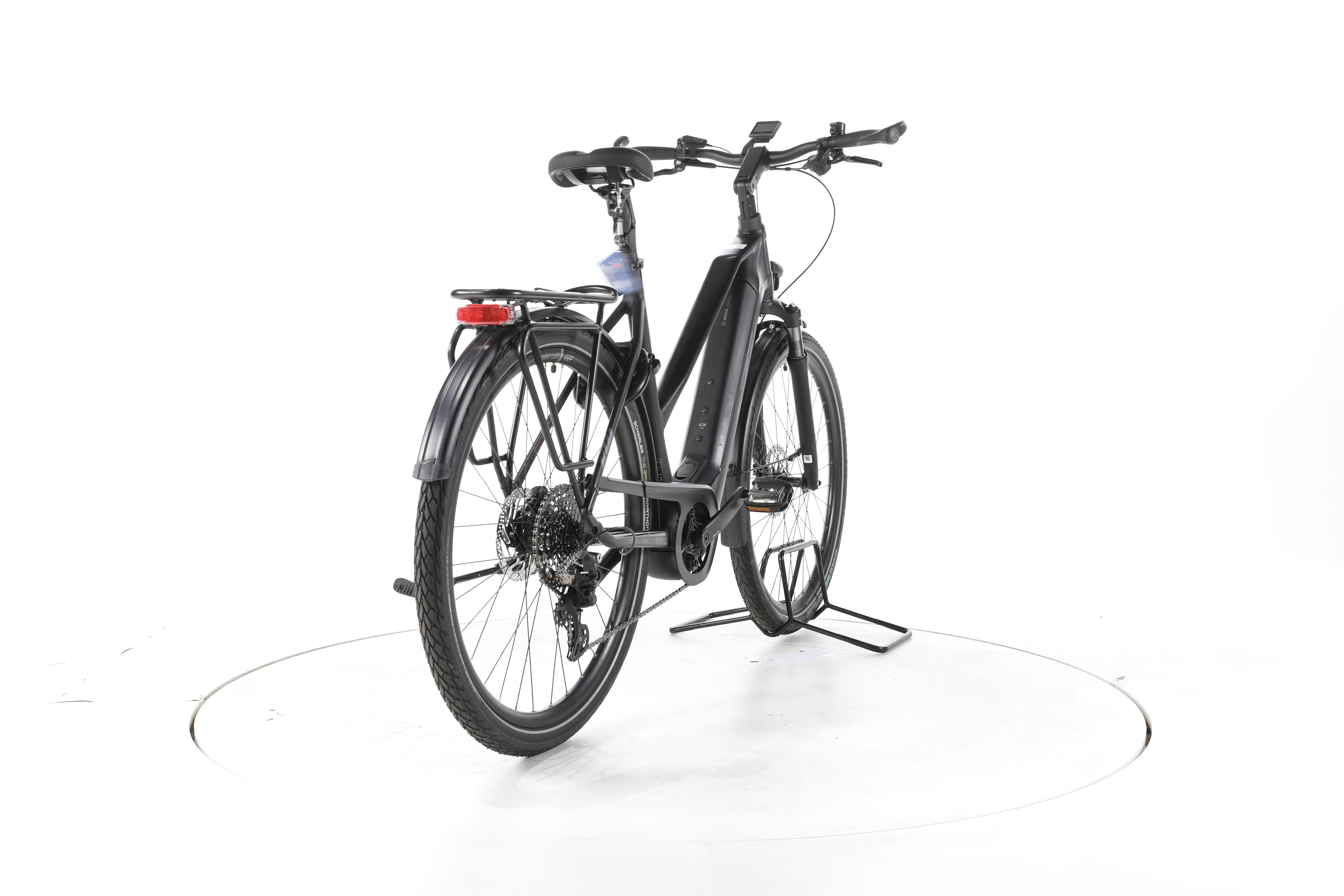 KTM Macina Style 730 Trekking E-Bike - Image 11