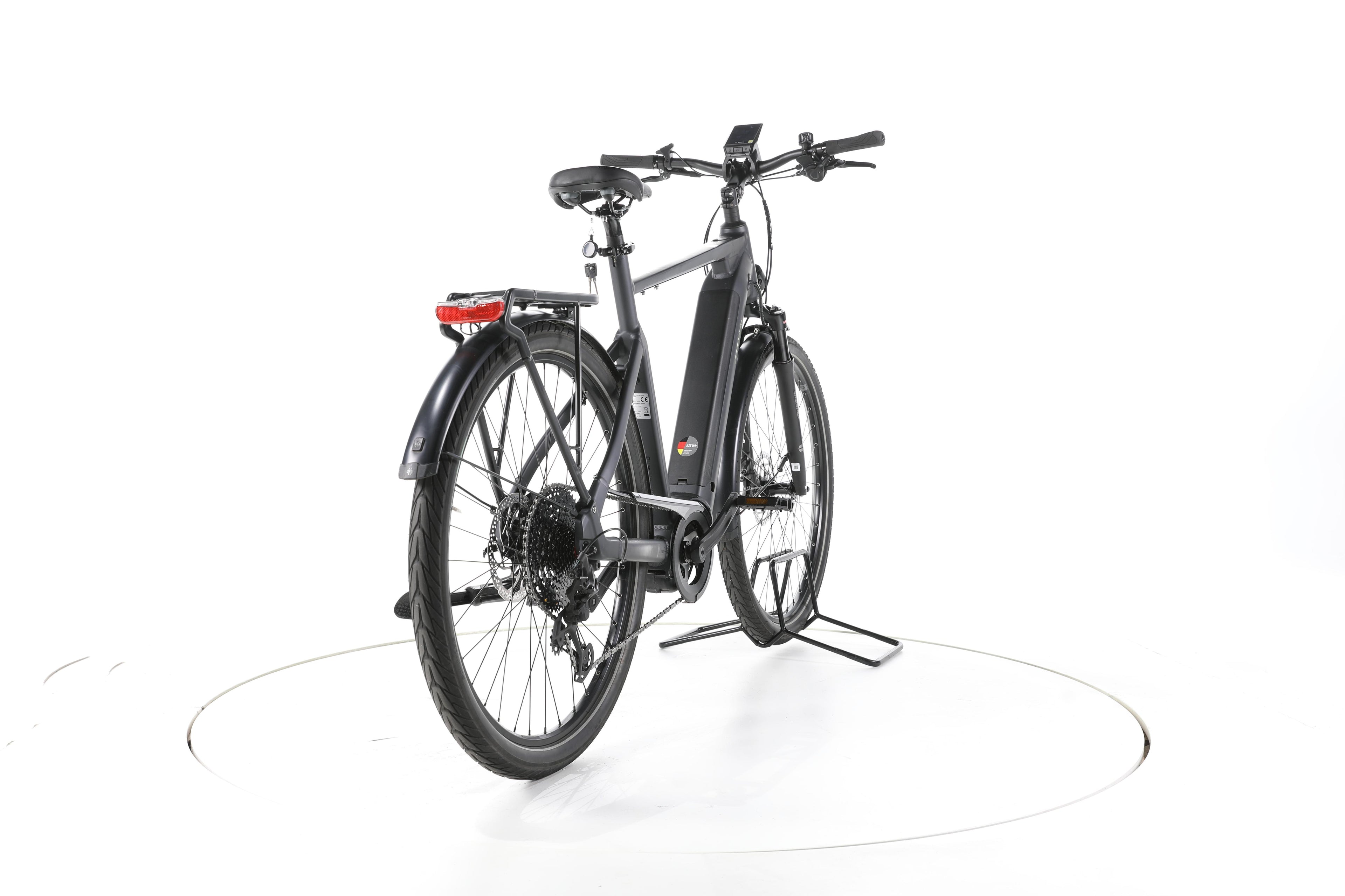 Carver Route E.540 Trekking E-Bike - Image 11