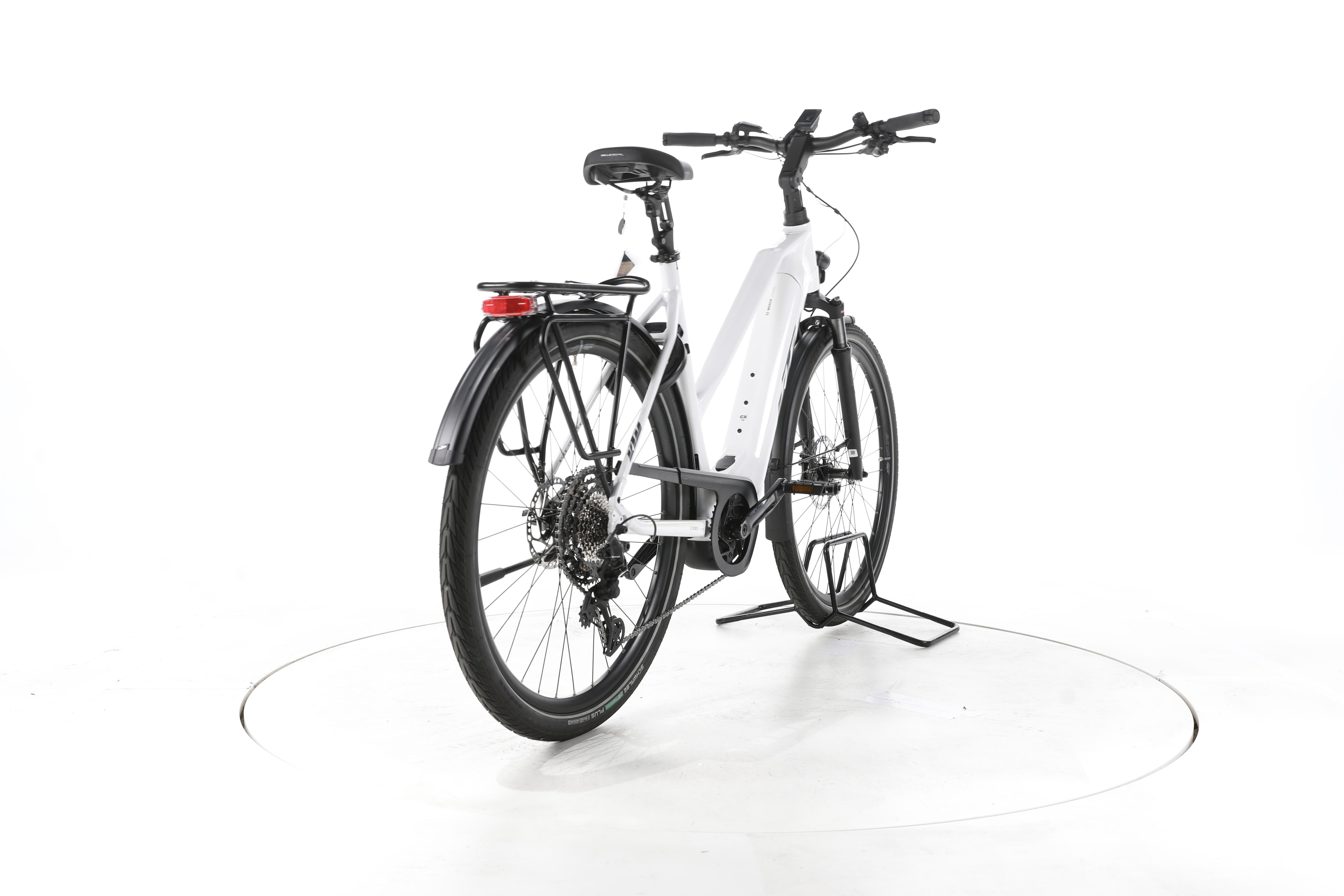 KTM Macina Style 720 Trekking E-Bike - Image 11