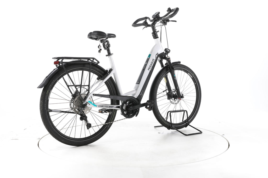 Pegasus Premio Evo Comfort Trekking E-Bike Tiefeinsteiger - Image 12