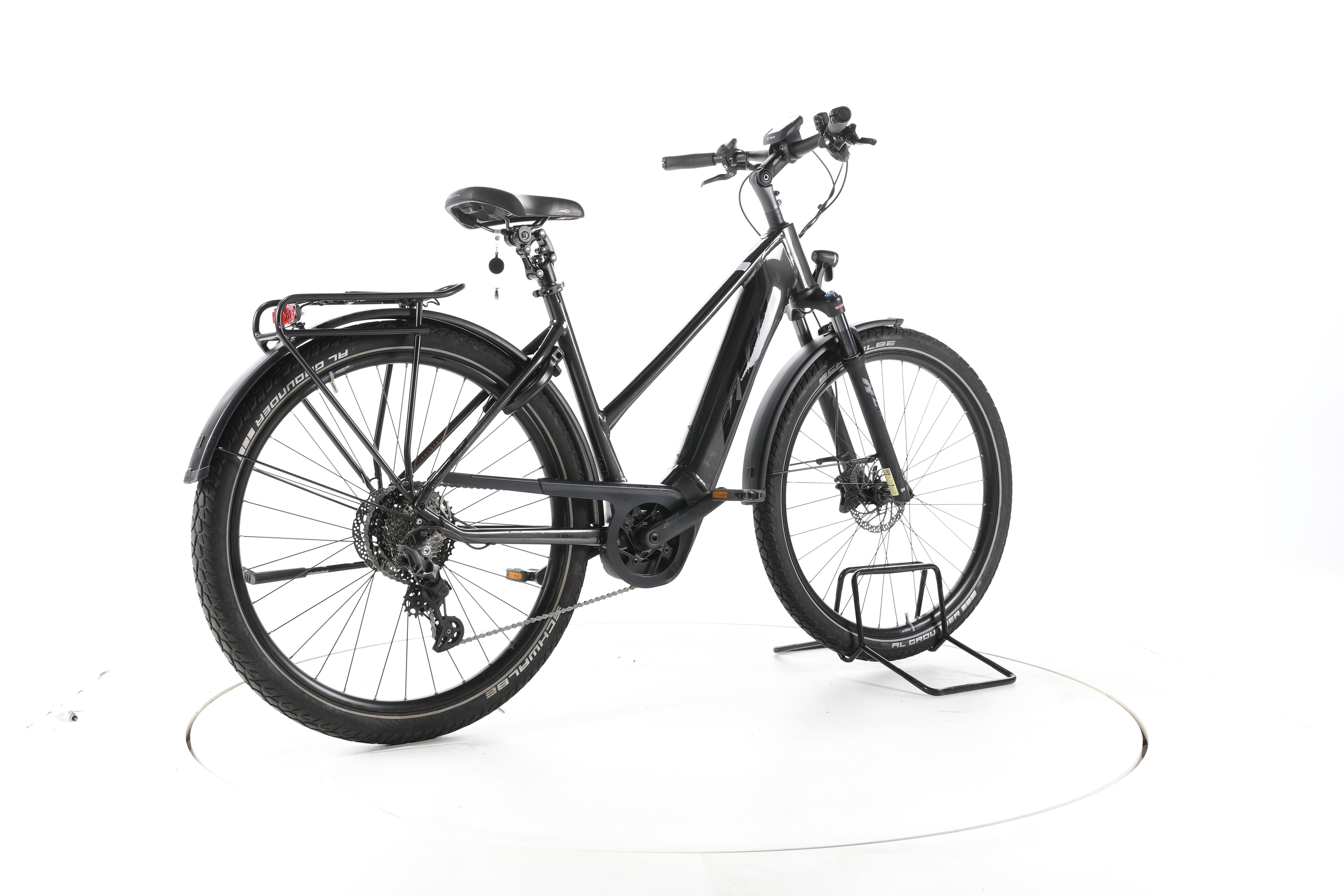 KTM Macina Gran 620 Trekking E-Bike - Image 12