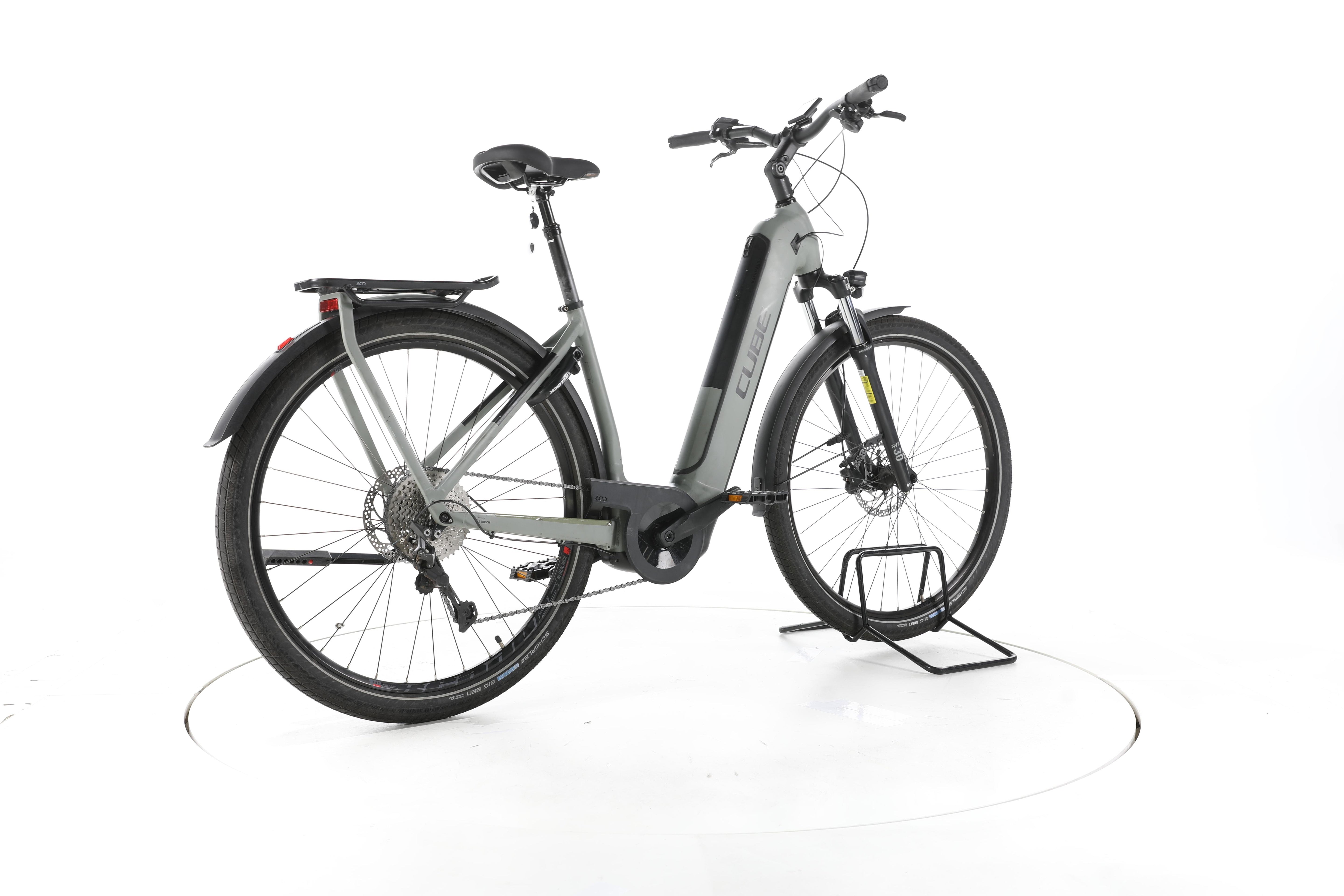 Cube Kathmandu Hybrid ONE Trekking E-Bike Tiefeinsteiger - Image 12
