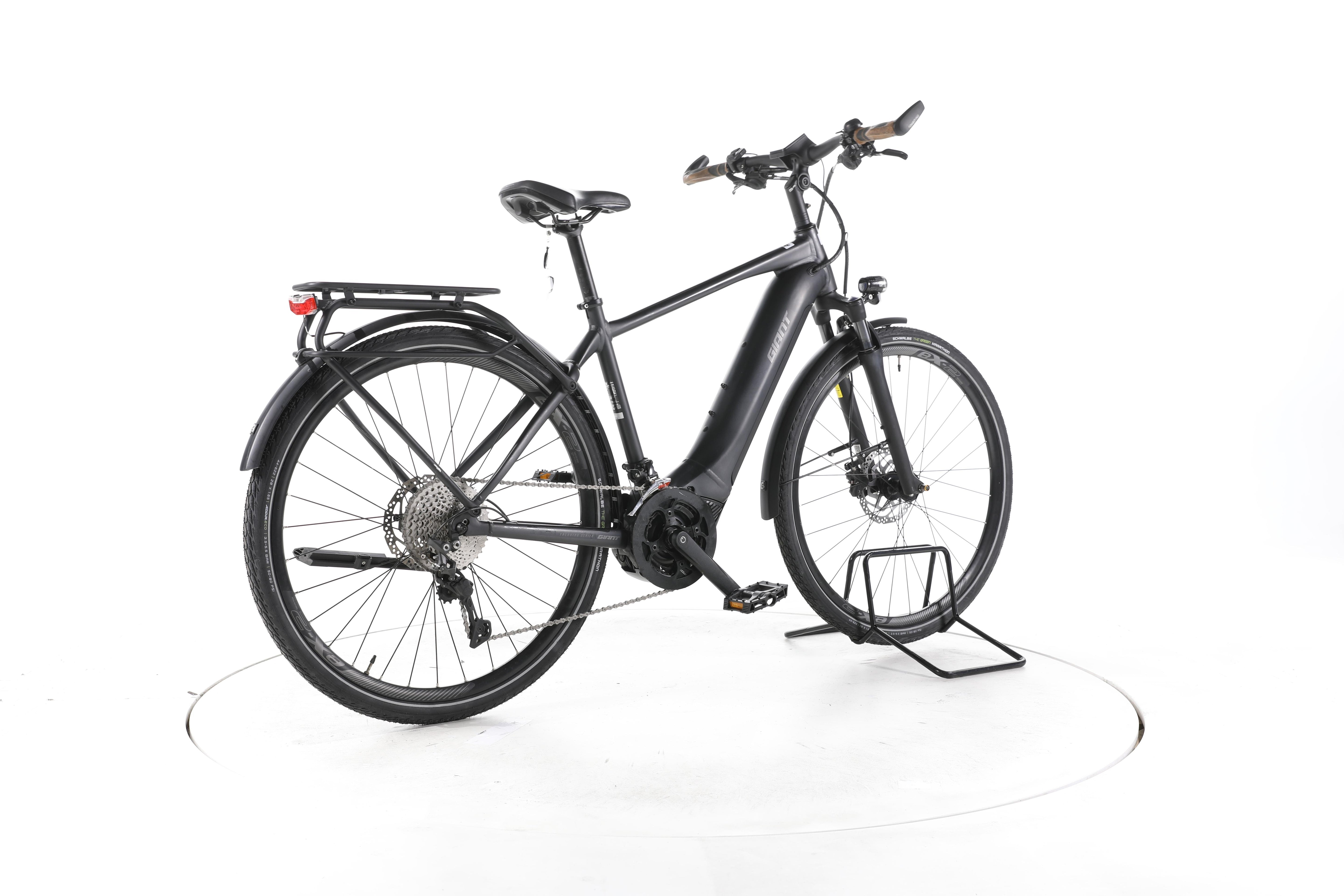 Giant Explore E+ 1 Trekking E-Bike - Image 12