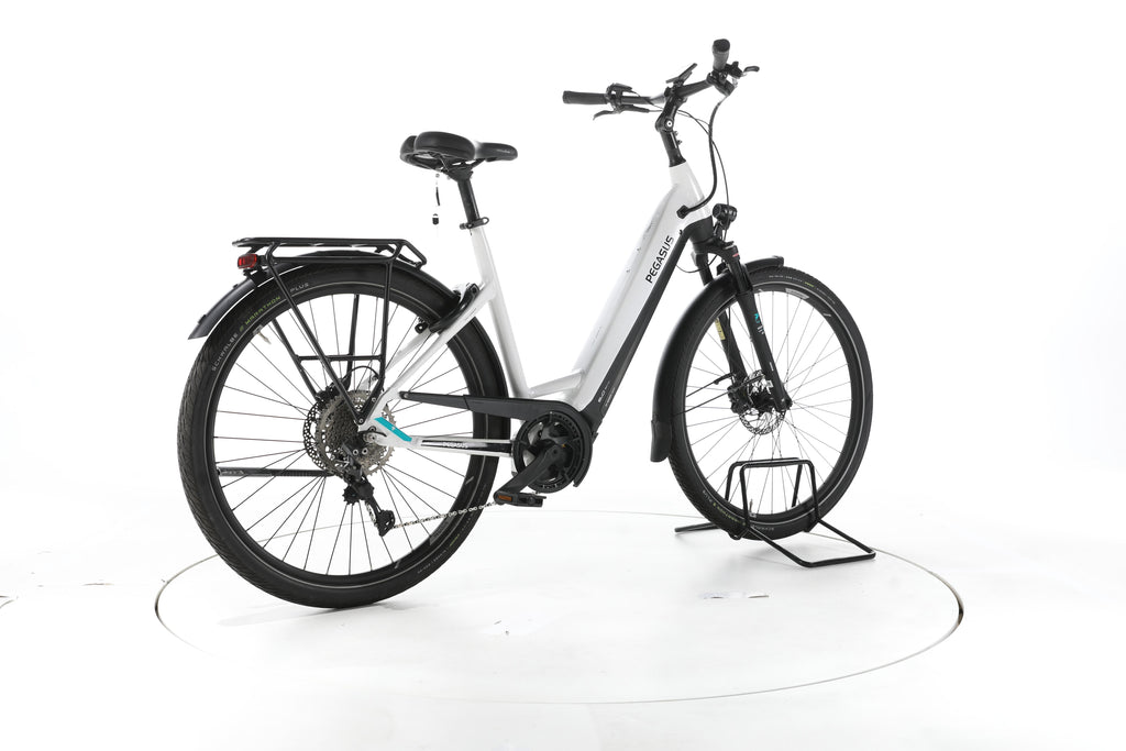 Pegasus Premio EVO 10 Lite Trekking E-Bike Tiefeinsteiger - Image 12