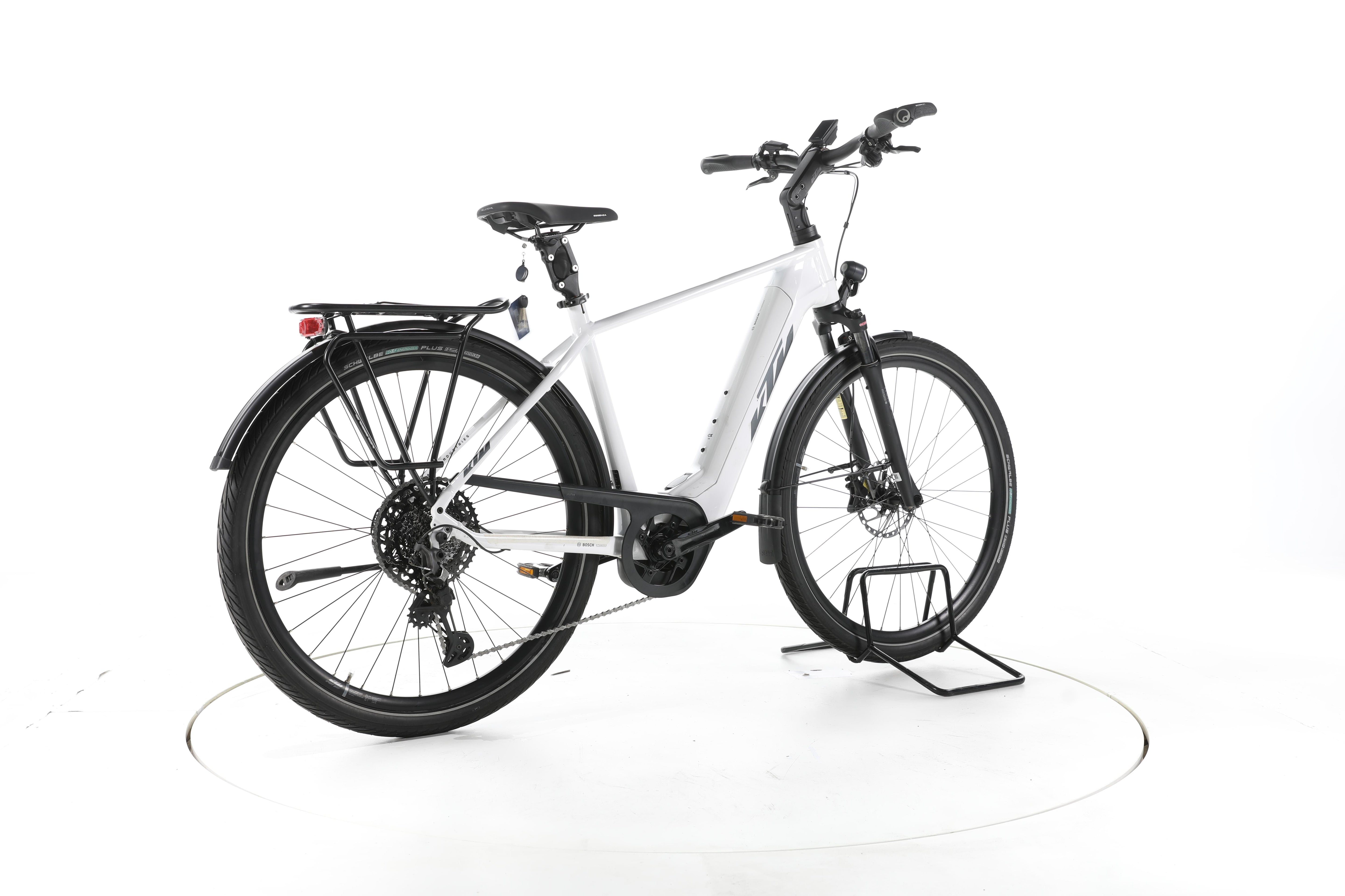 KTM Macina Style 720 Trekking E-Bike - Image 12