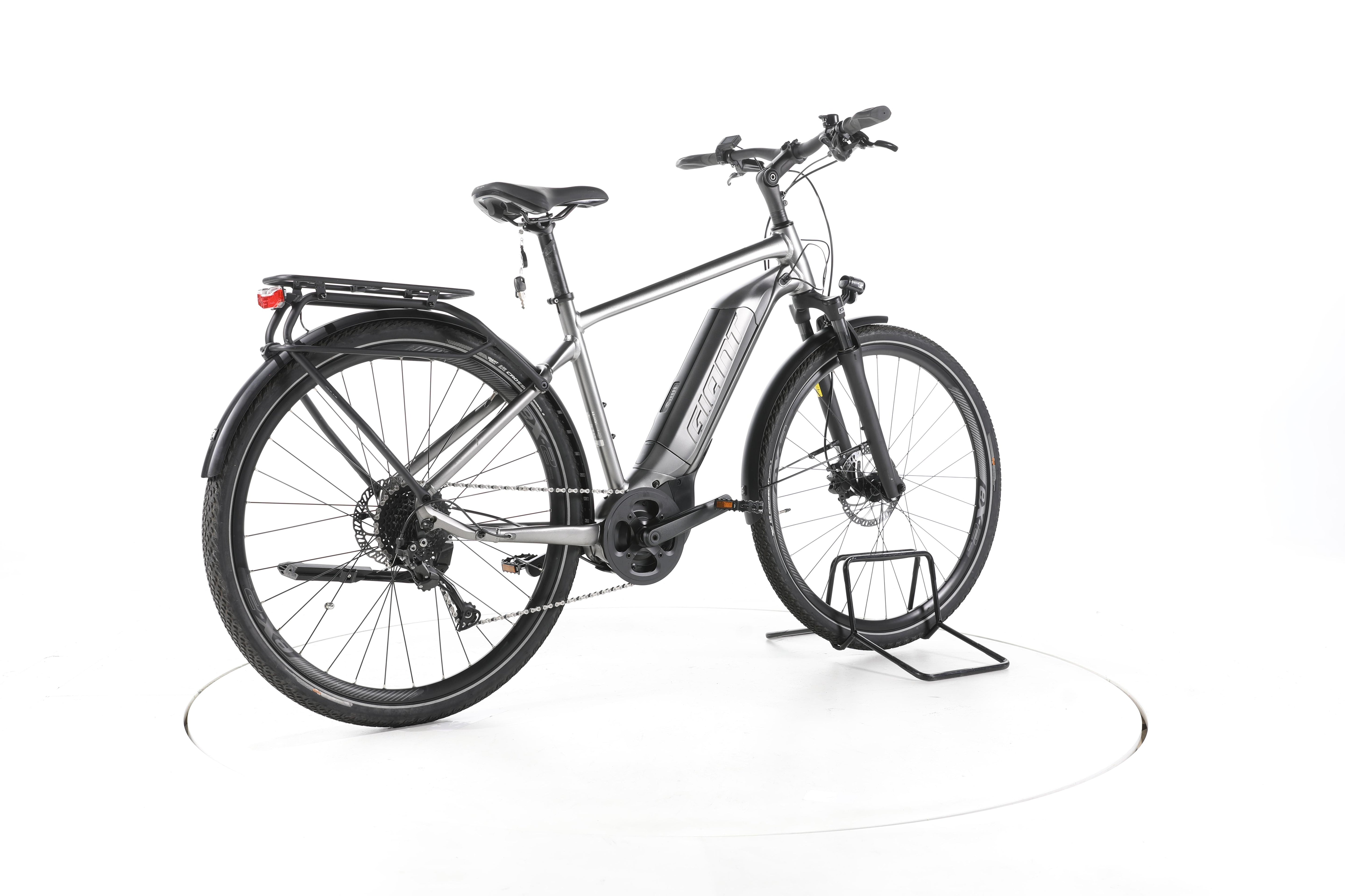 Giant Explore E+ 3 Trekking E-Bike - Image 12