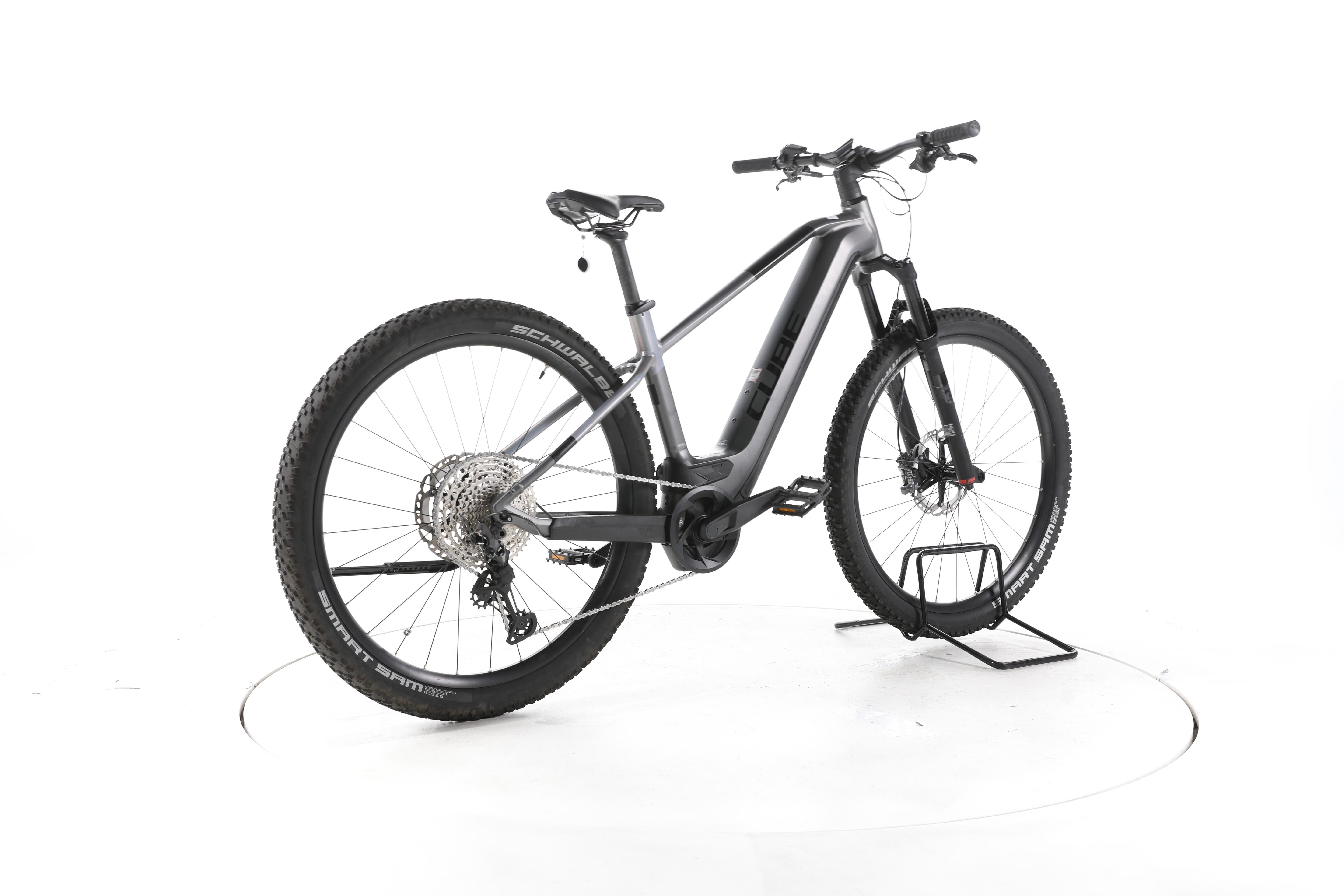 Cube Reaction Hybrid SLT Trekking E-Bike - Image 12
