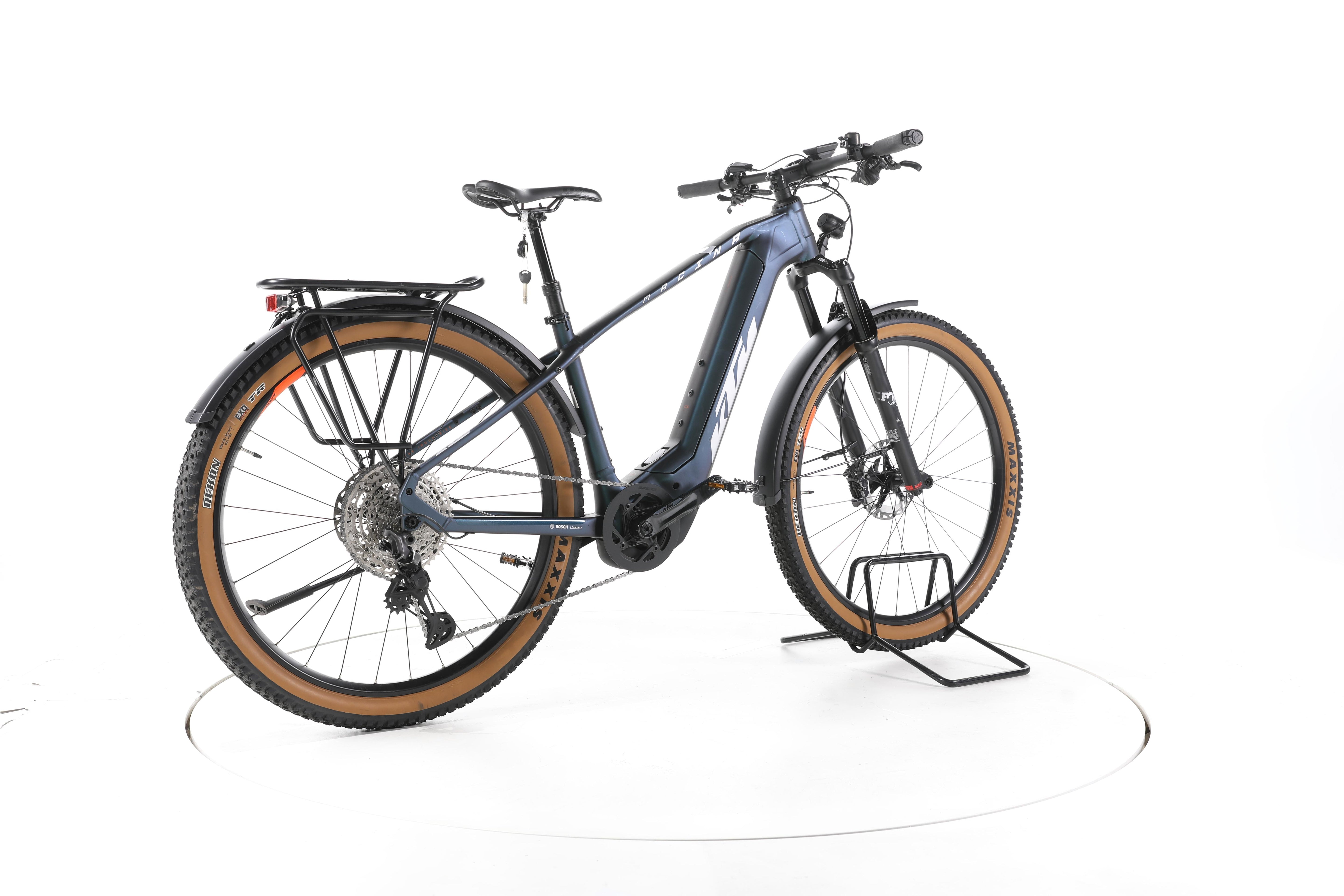 KTM Macina Team 791 Trekking E-Bike - Image 12
