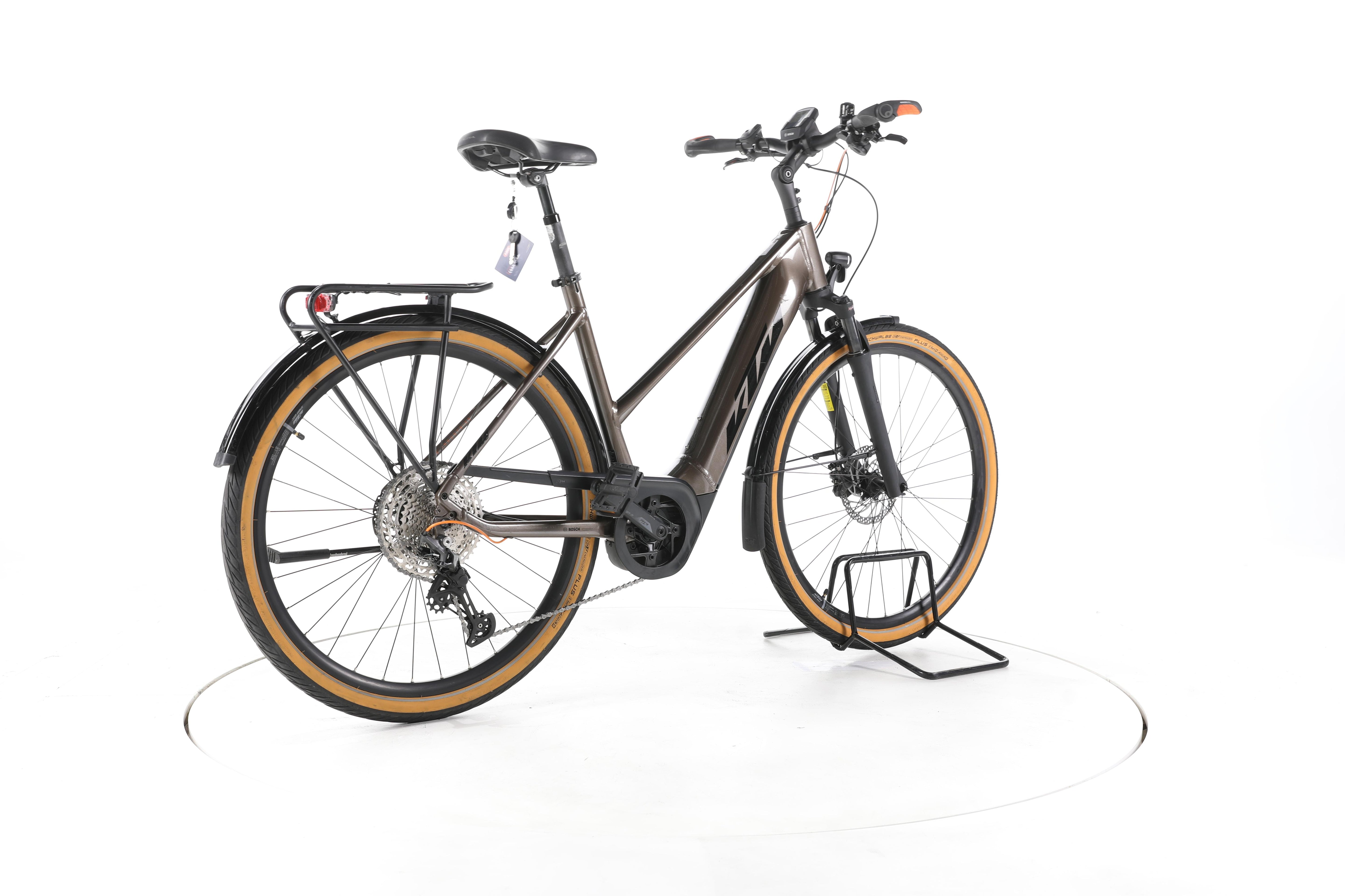 KTM Macina Ultimate Pro Trekking E-Bike - Image 12