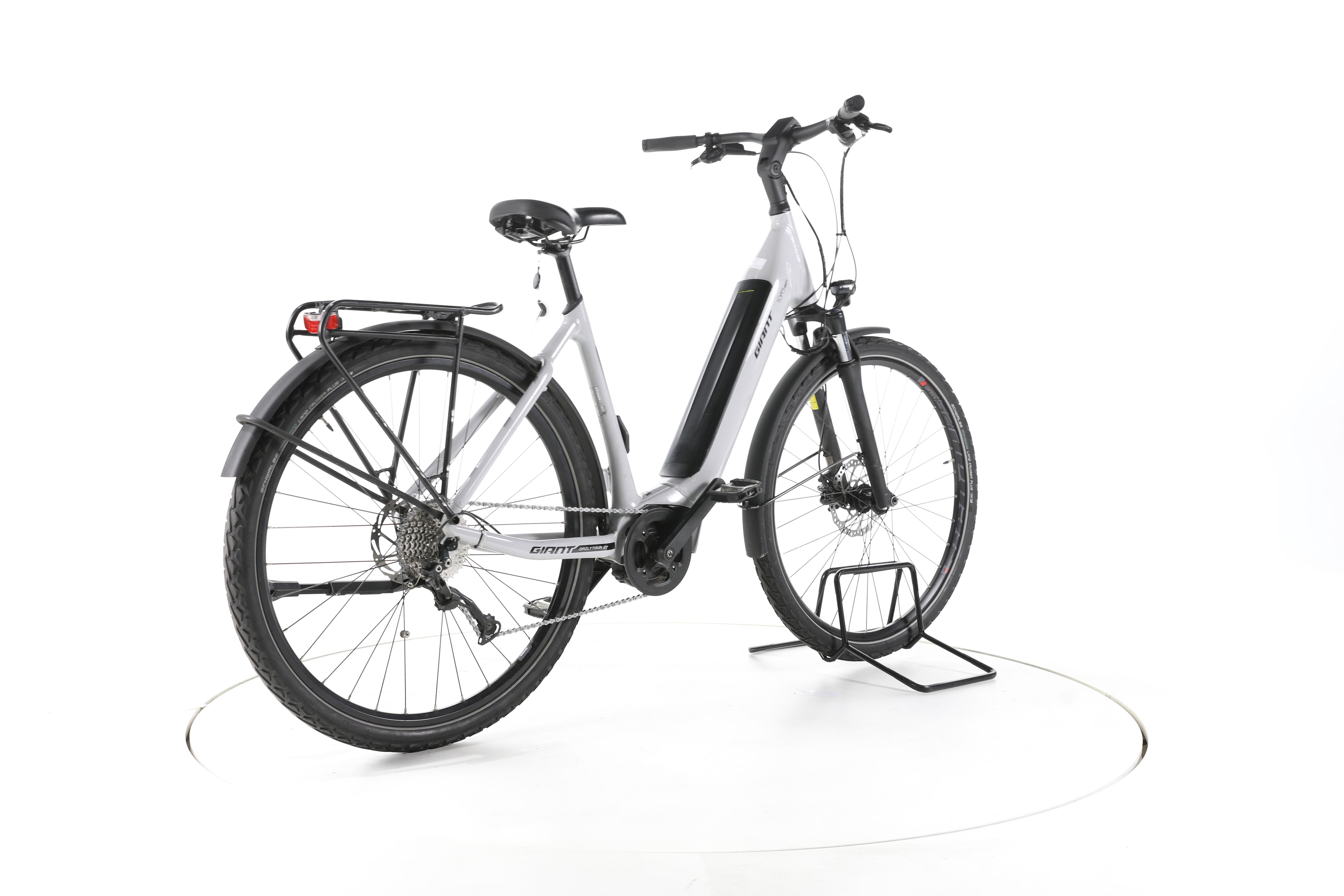 Giant DailyTour E+ 3 Trekking E-Bike Tiefeinsteiger - Image 12