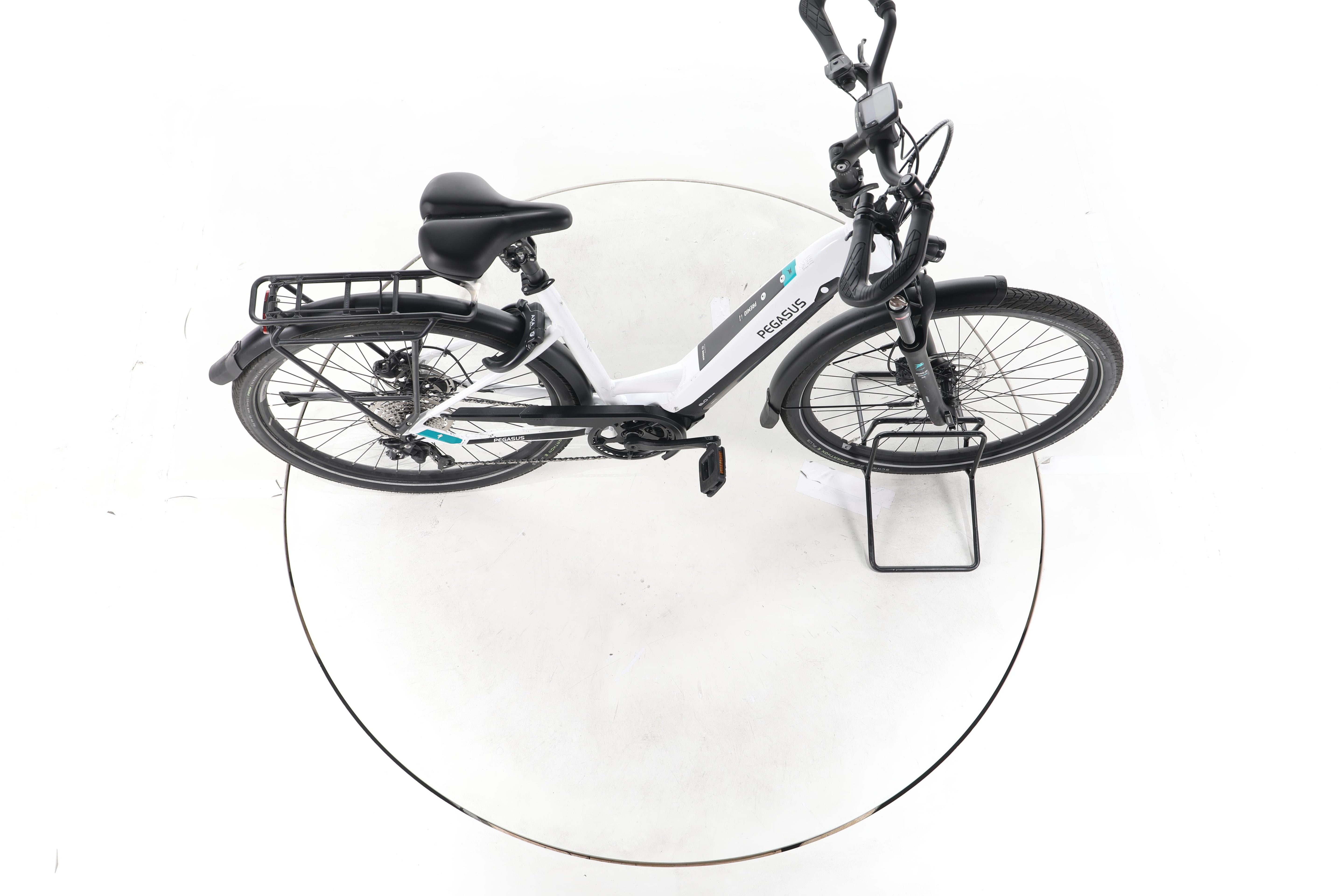 Pegasus Premio Evo Comfort Trekking E-Bike Tiefeinsteiger - Image 13