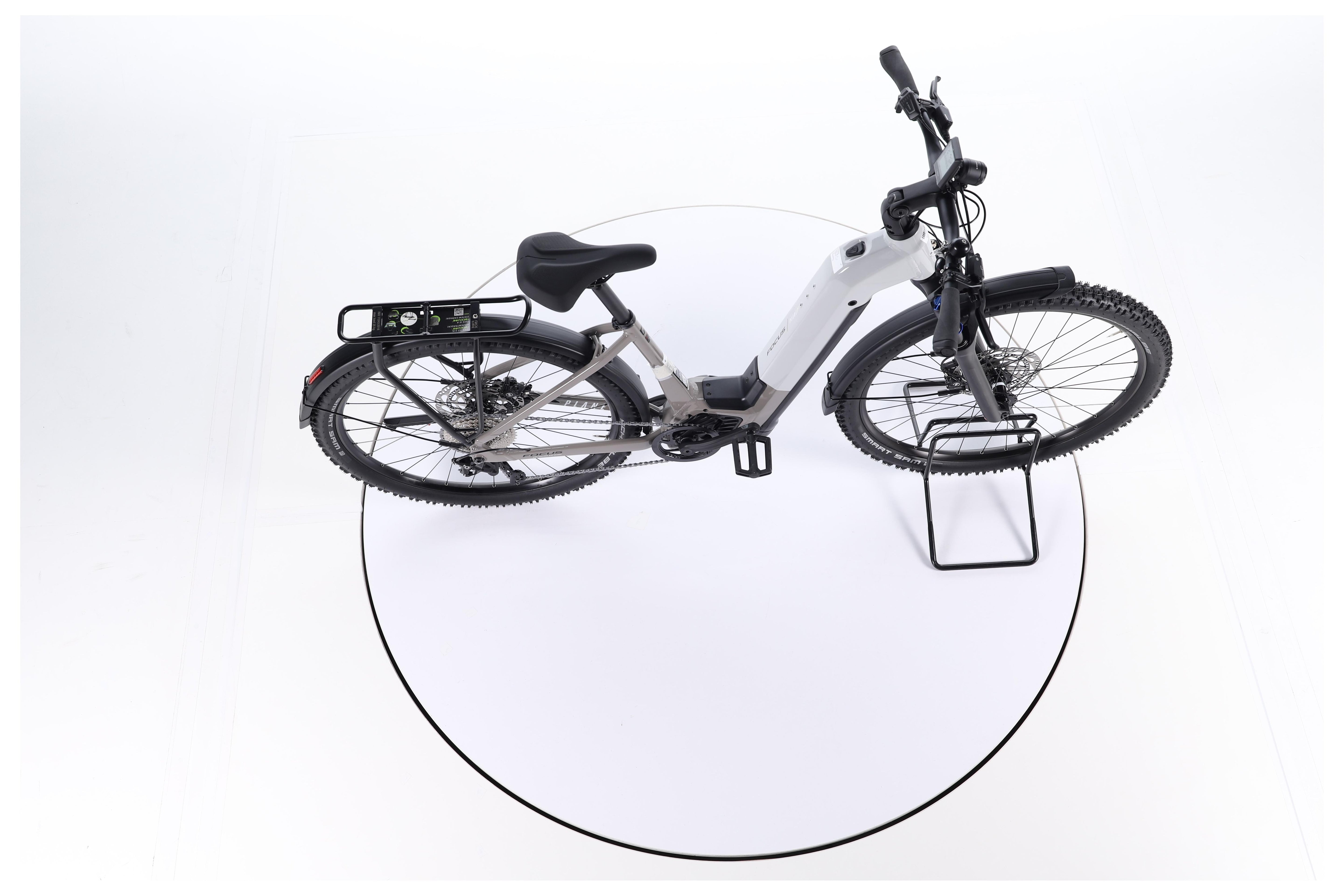 Focus Planet² 6.8 Trekking E-Bike Tiefeinsteiger - Image 13