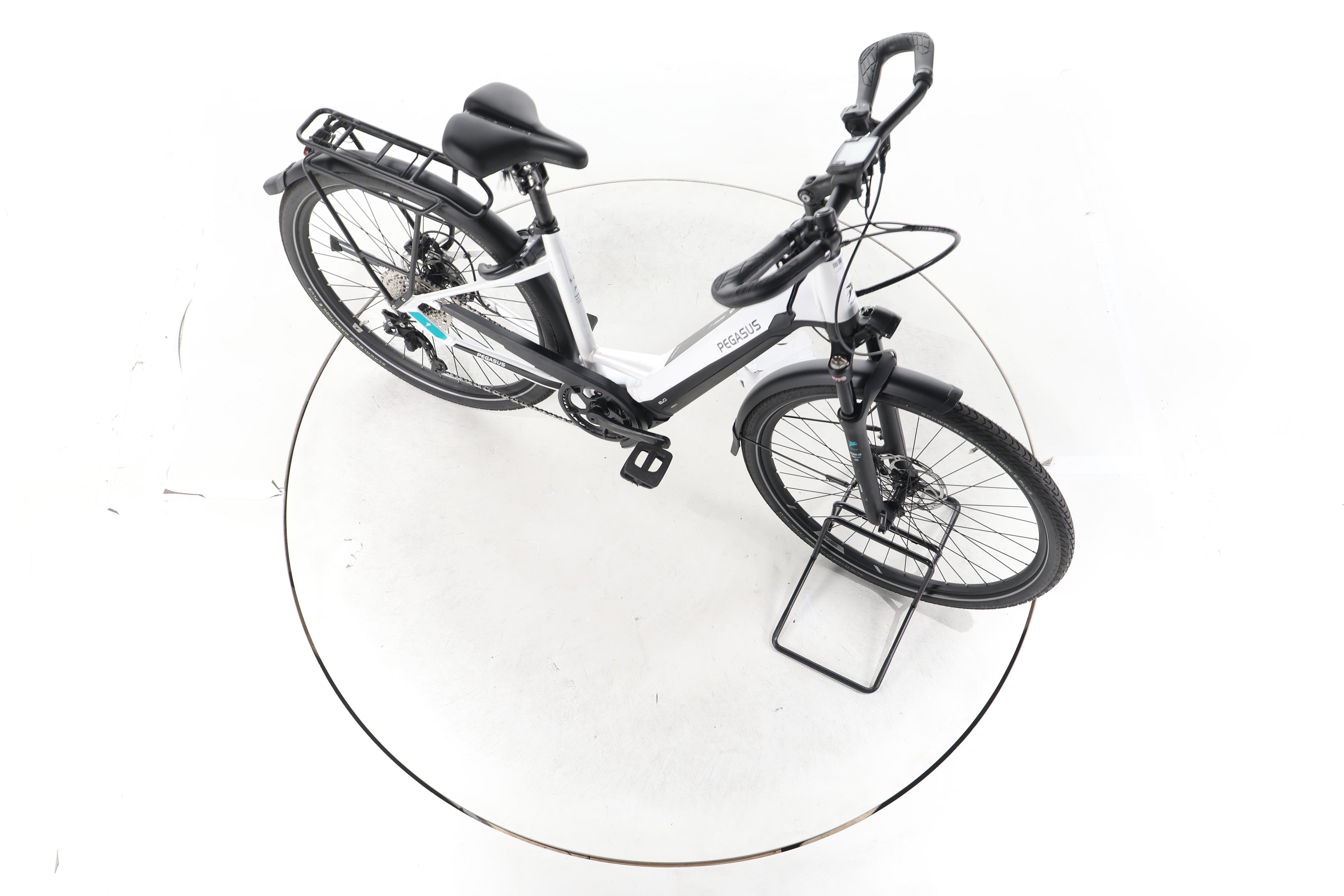 Pegasus Premio EVO Lite Trekking E-Bike Tiefeinsteiger - Image 14