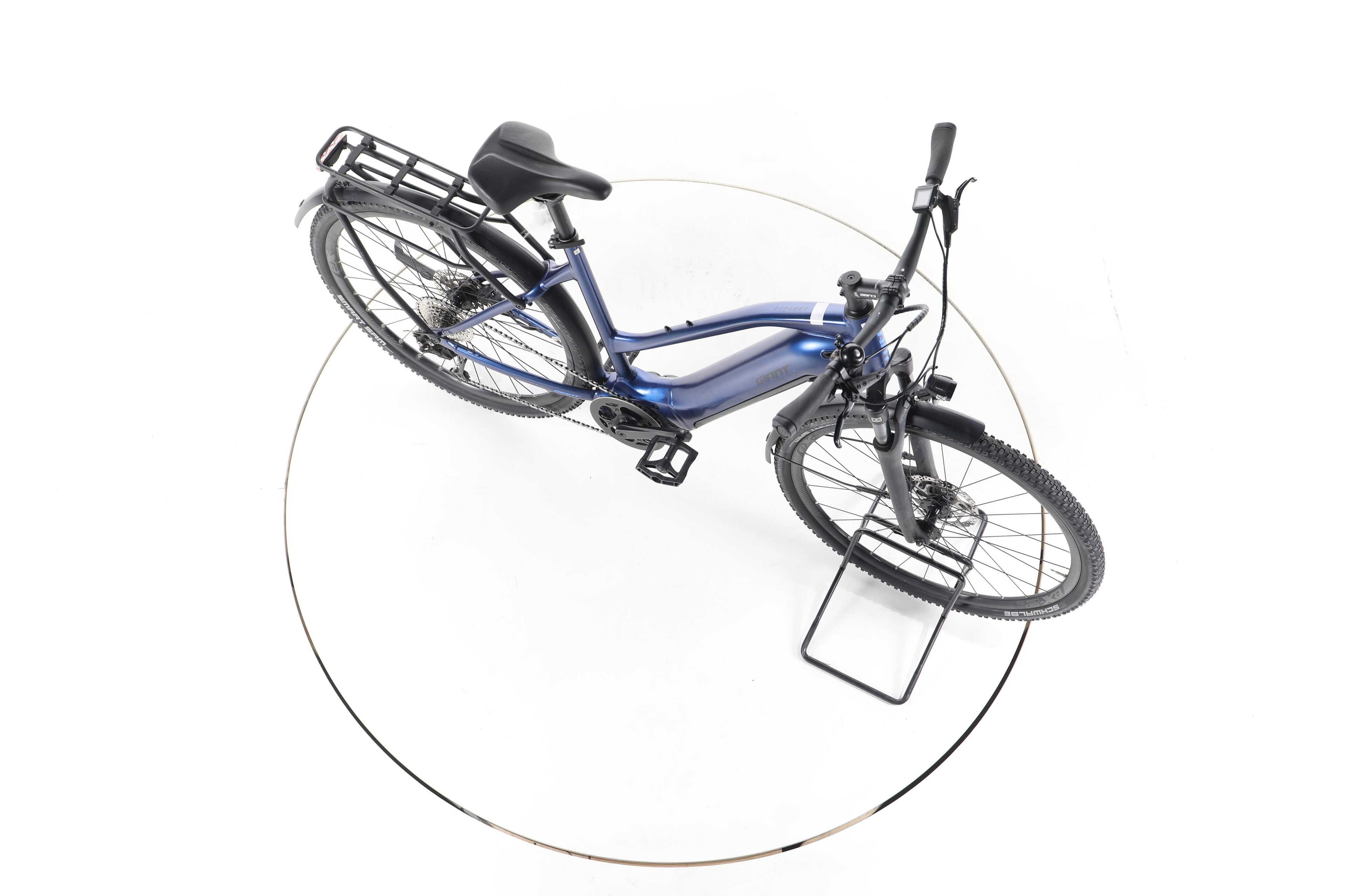 Giant Explore E+2 STA Trekking E-Bike - Image 14