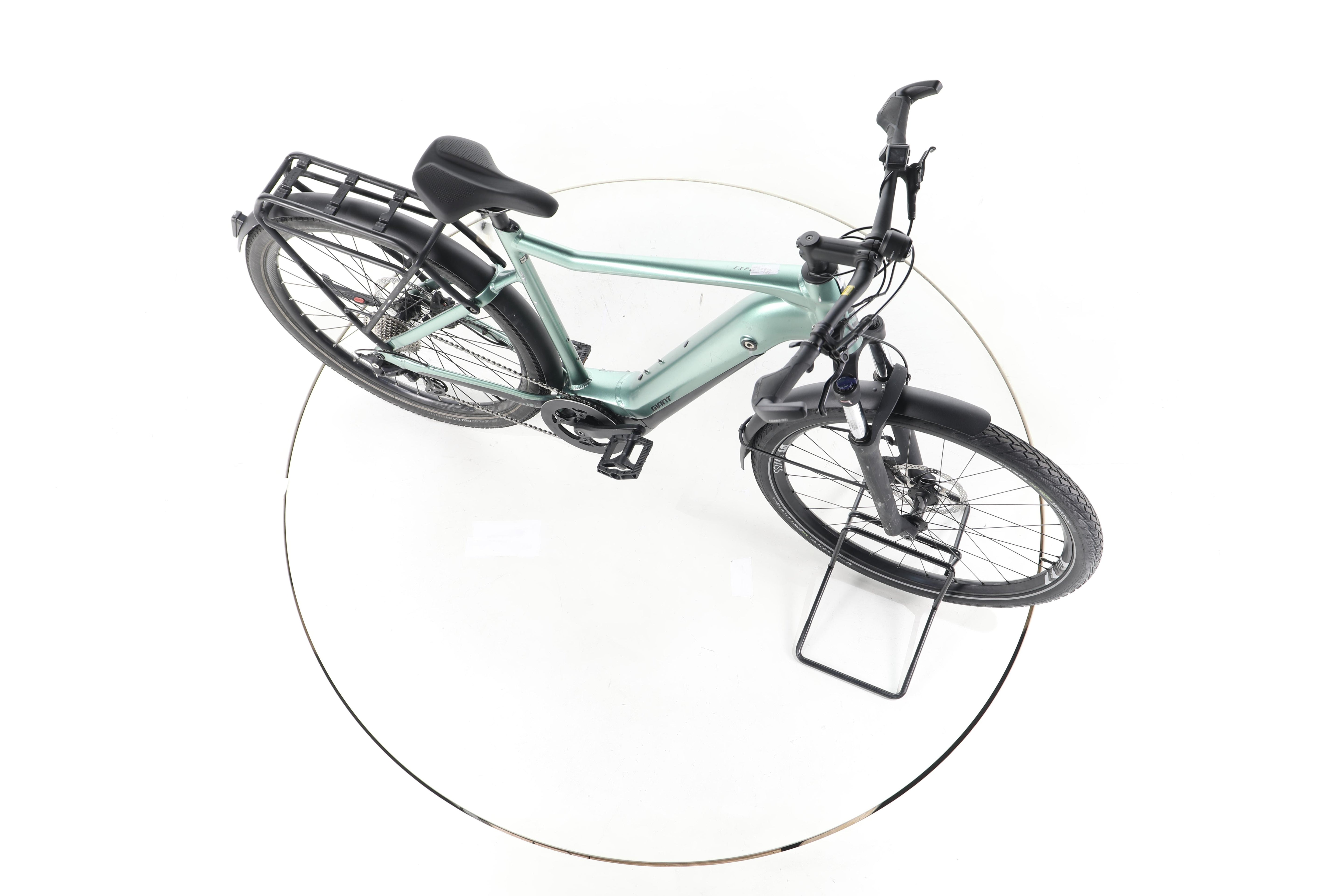 Giant Explore E+ 1 Trekking E-Bike - Image 14