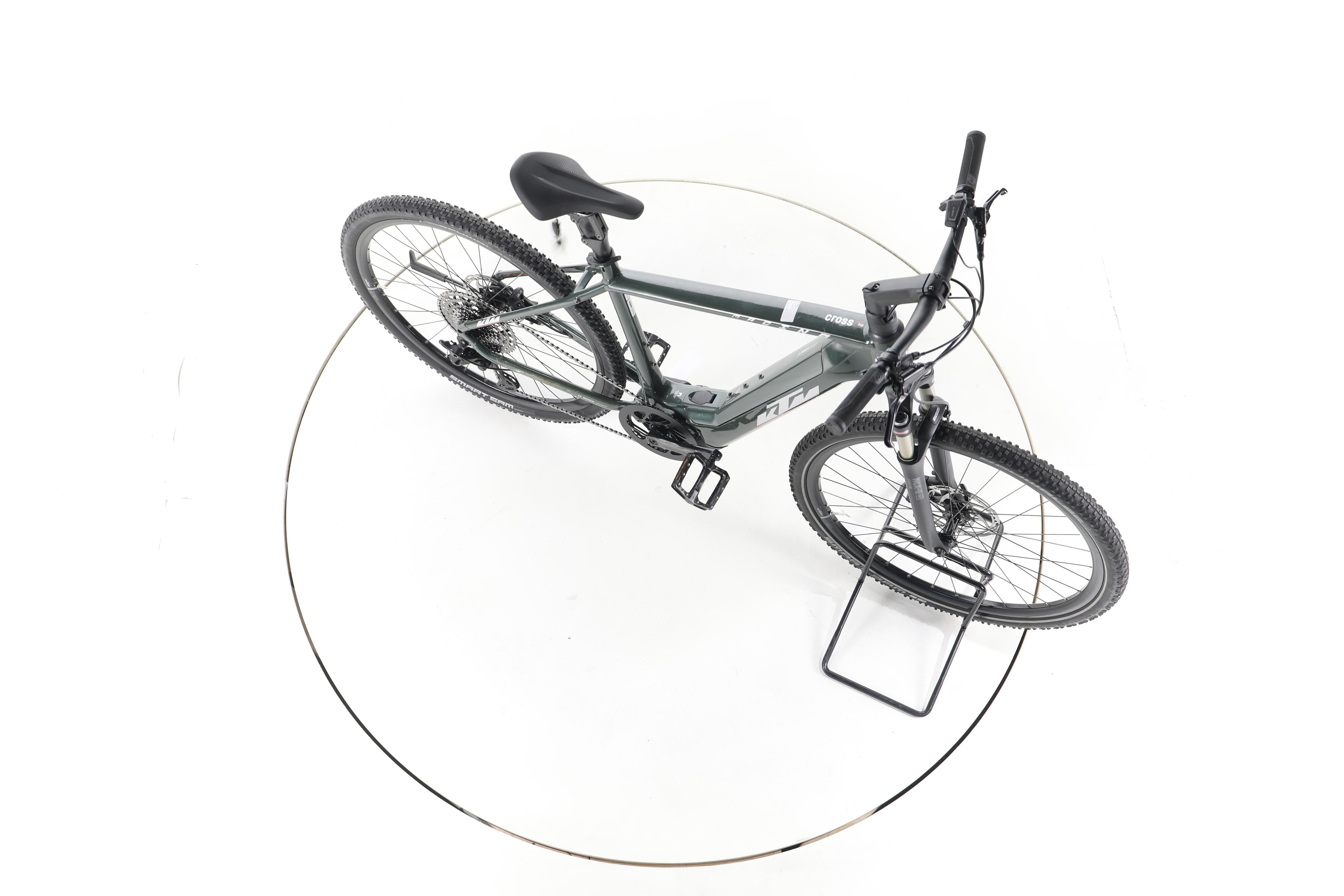 KTM Macina Cross 710 Trekking E-Bike - Image 14