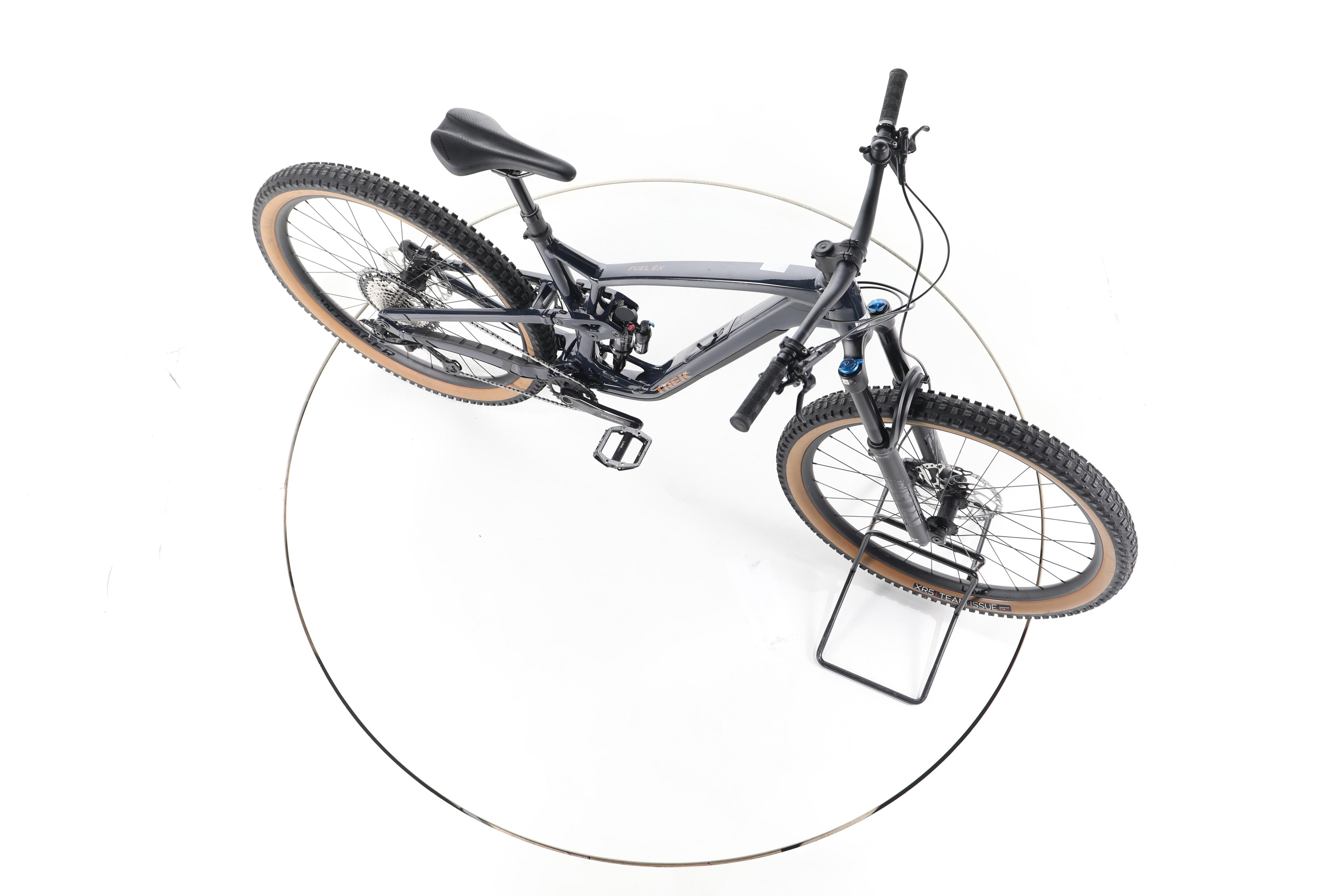 Trek Fuel EX 8 XT Gen 6 - Image 14