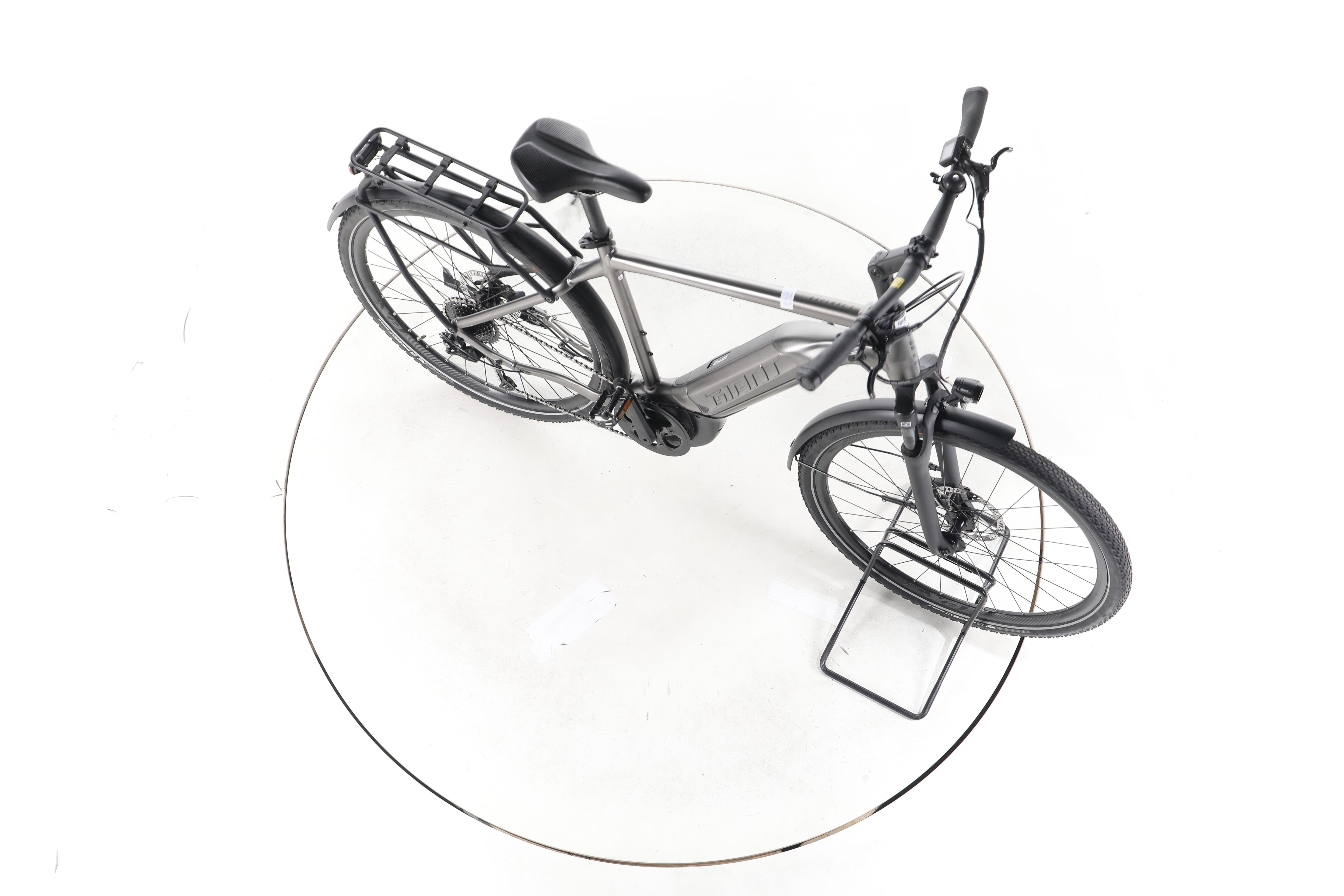 Giant Explore E+3 Trekking E-Bike - Image 14