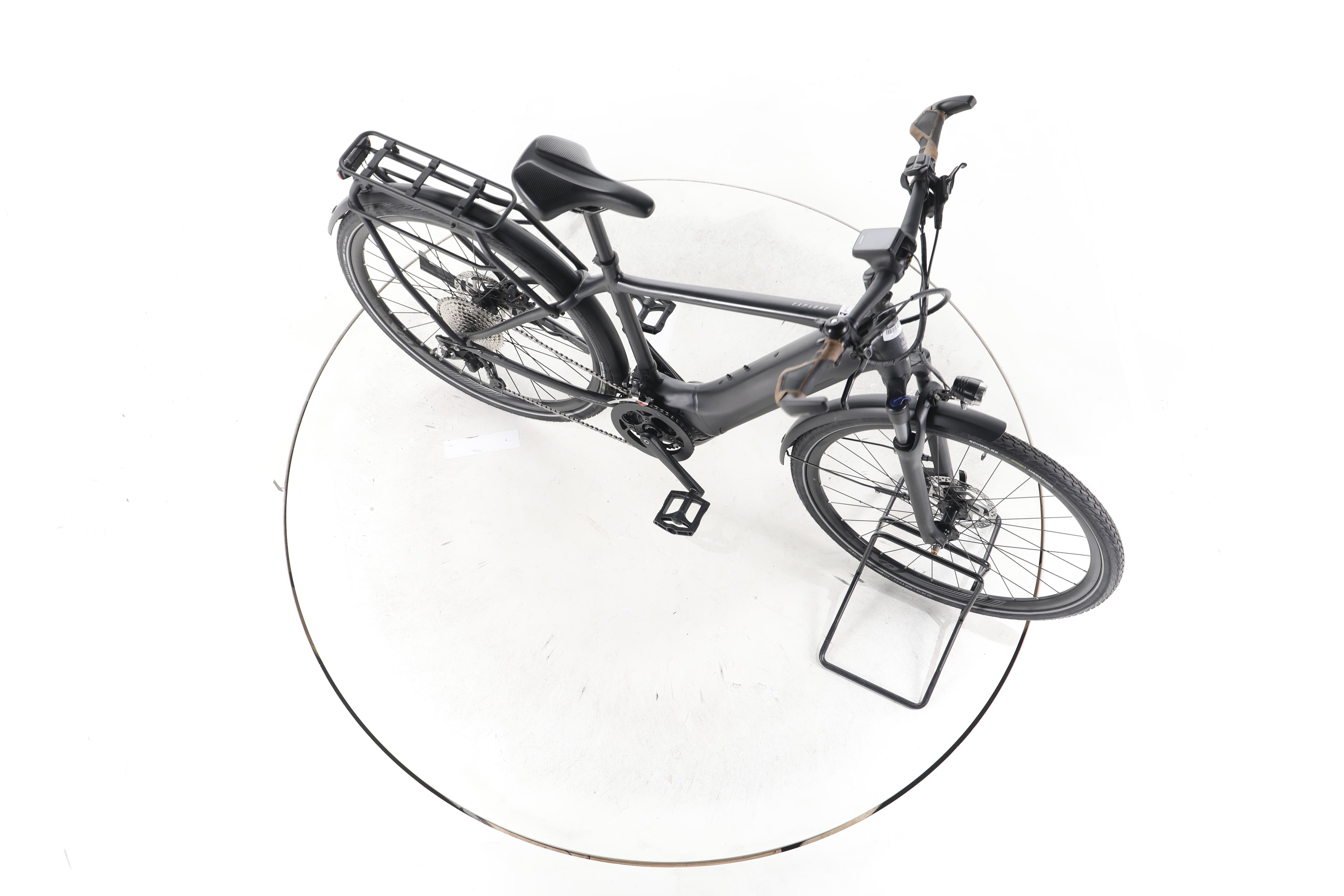 Giant Explore E+ 1 Trekking E-Bike - Image 14