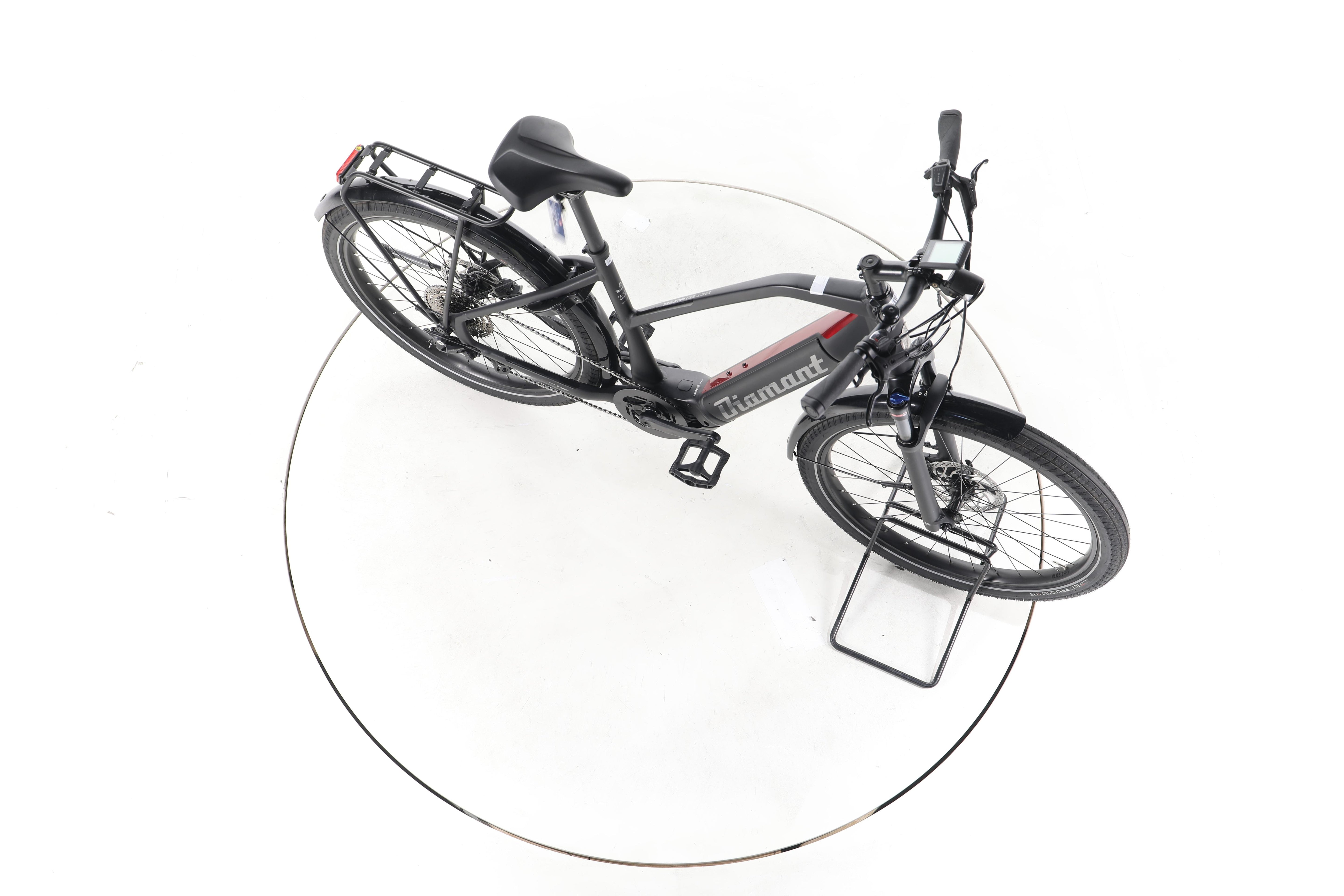 Diamant Zouma Deluxe Smart Trekking E-Bike - Image 14