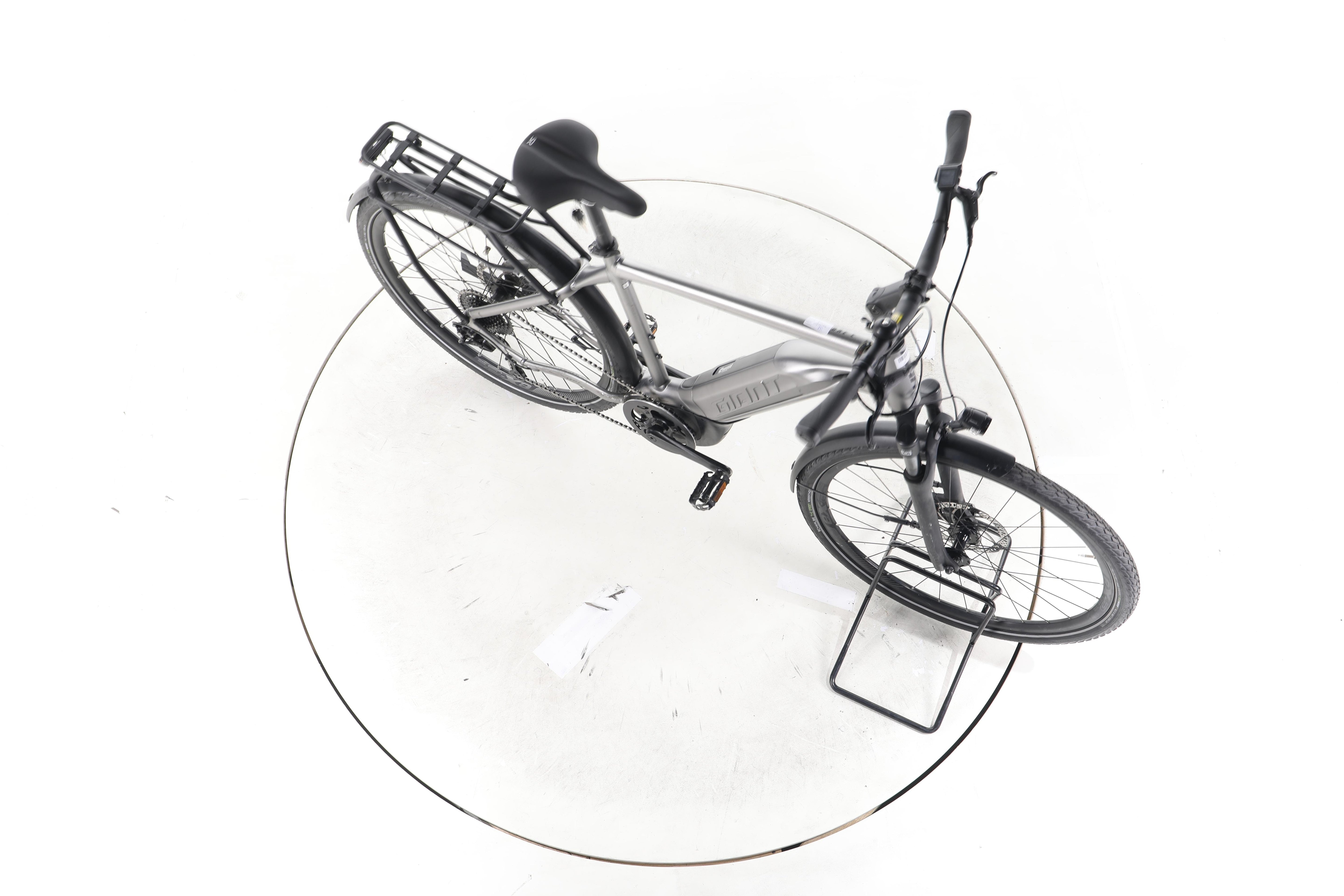 Giant Explore E+ 3 Trekking E-Bike - Image 14
