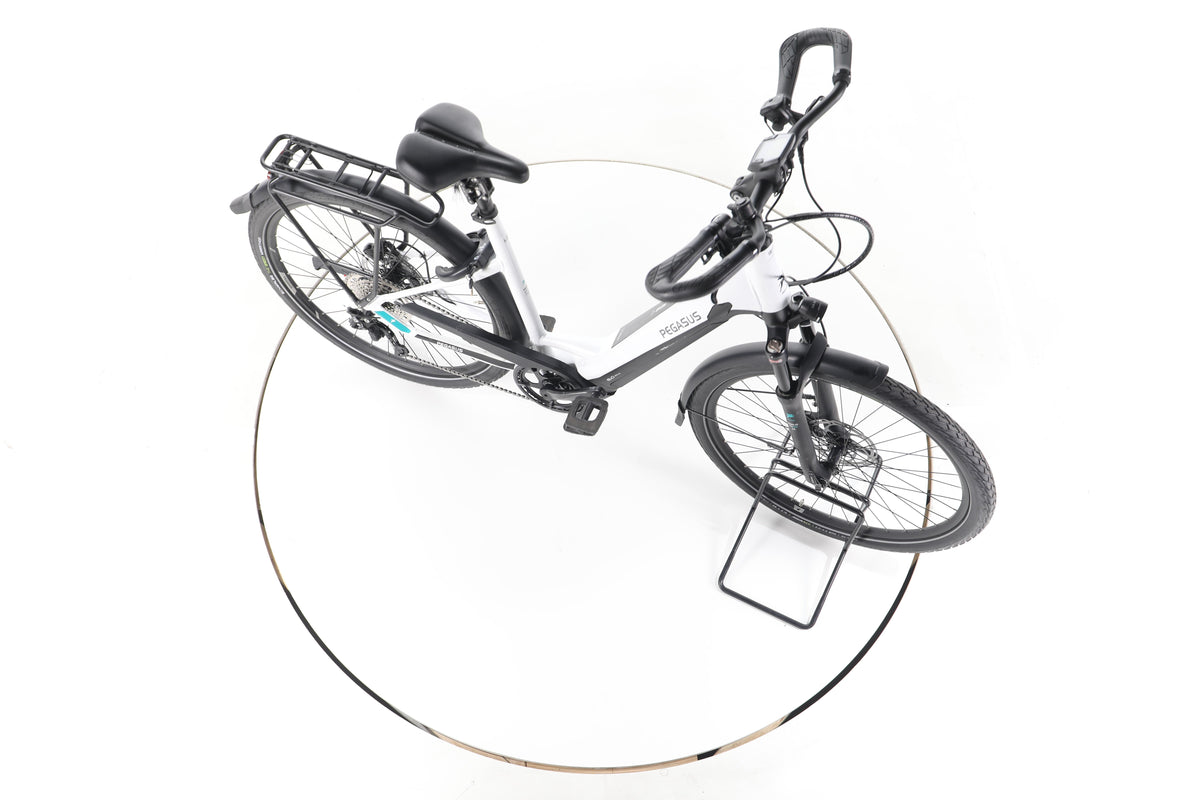Pegasus Premio Evo 10 Lite Comfort Trekking E-Bike Tiefeinsteiger - Image 14