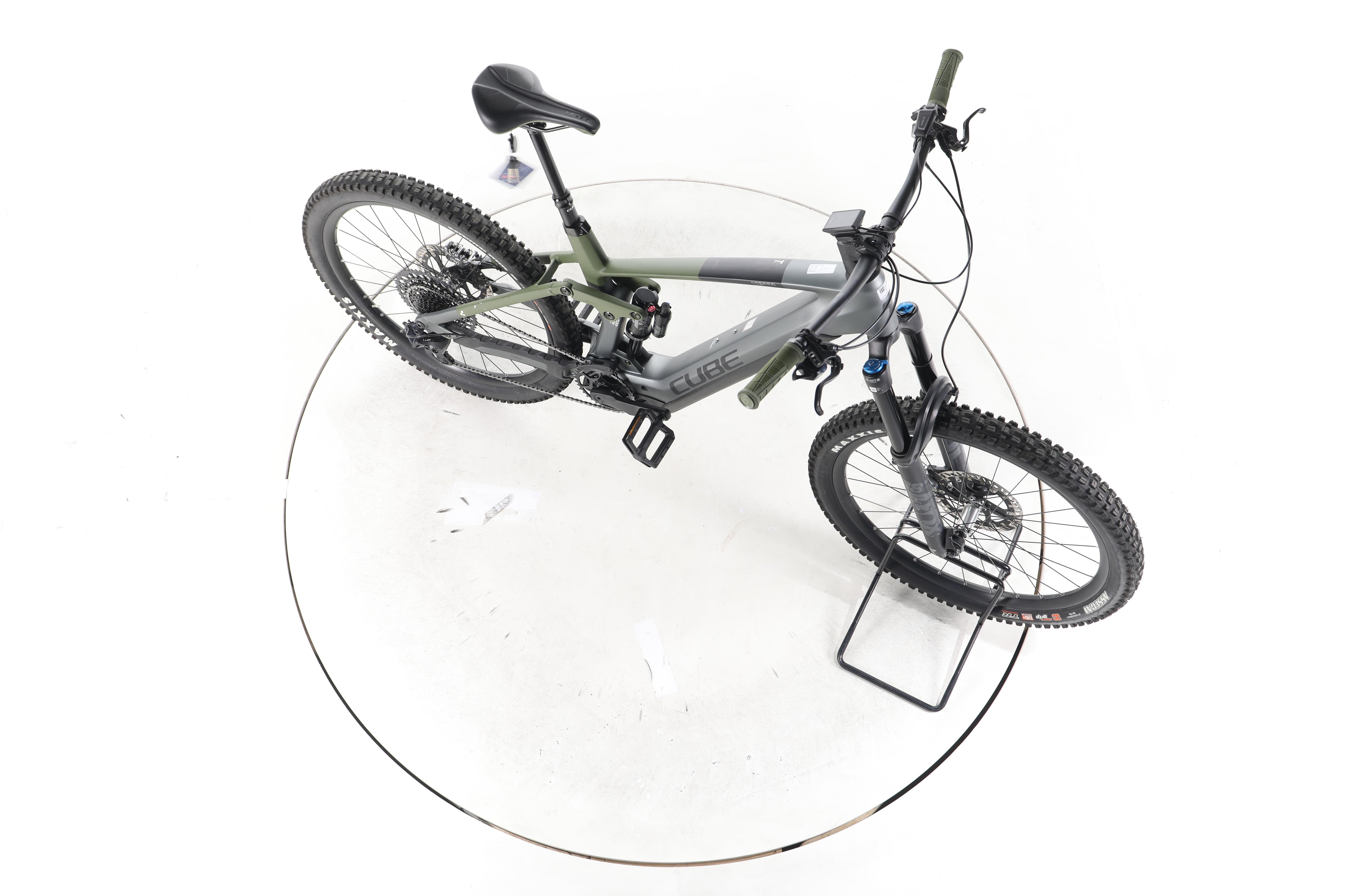 Cube Stereo Hybrid 160 HPC TM flash E-Bike Fully Carbon - Image 14