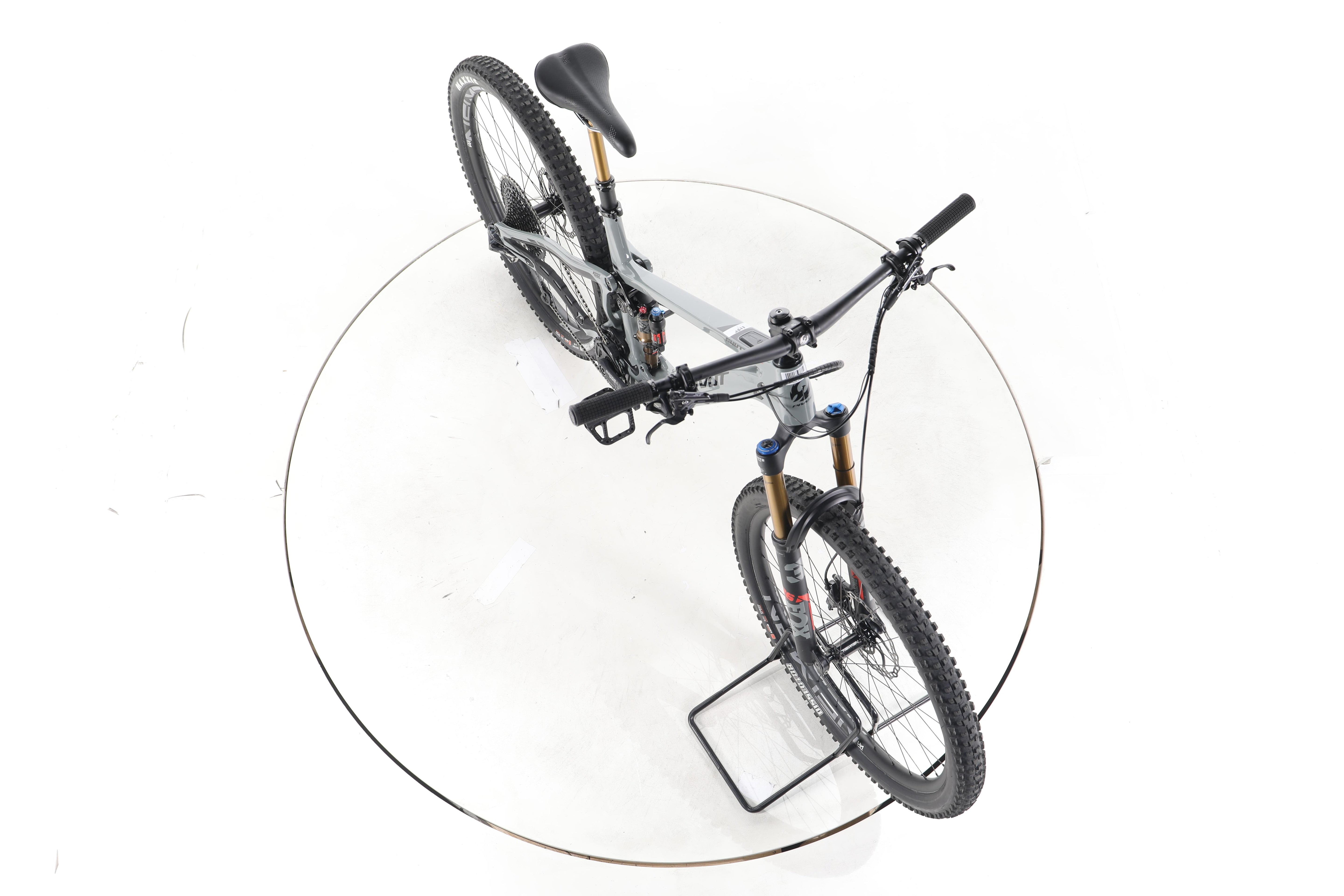 Pivot Cycles Shuttle SL E-Bike Fully Carbon - Image 15