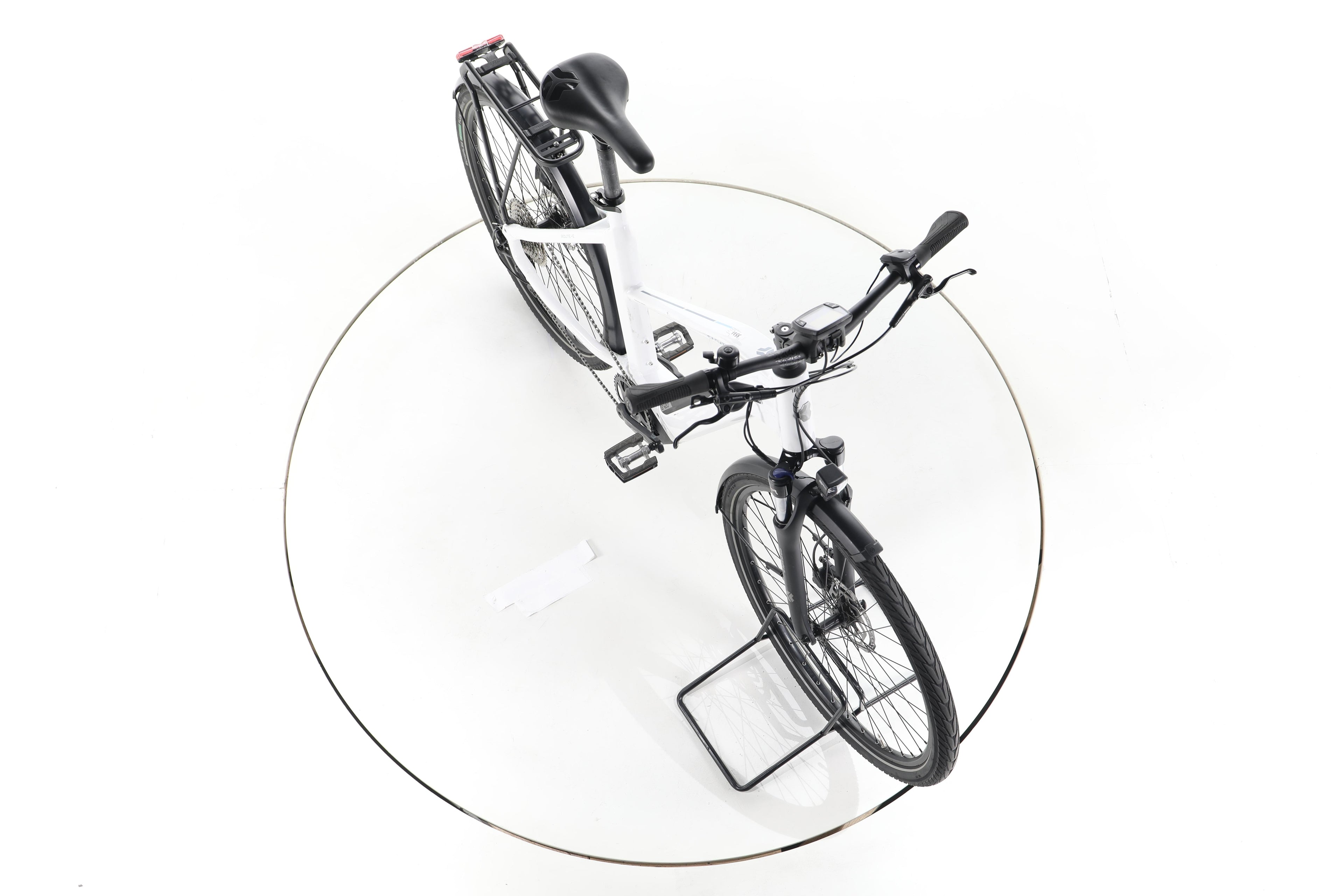 Carver Route E.420 Trekking E-Bike - Image 15