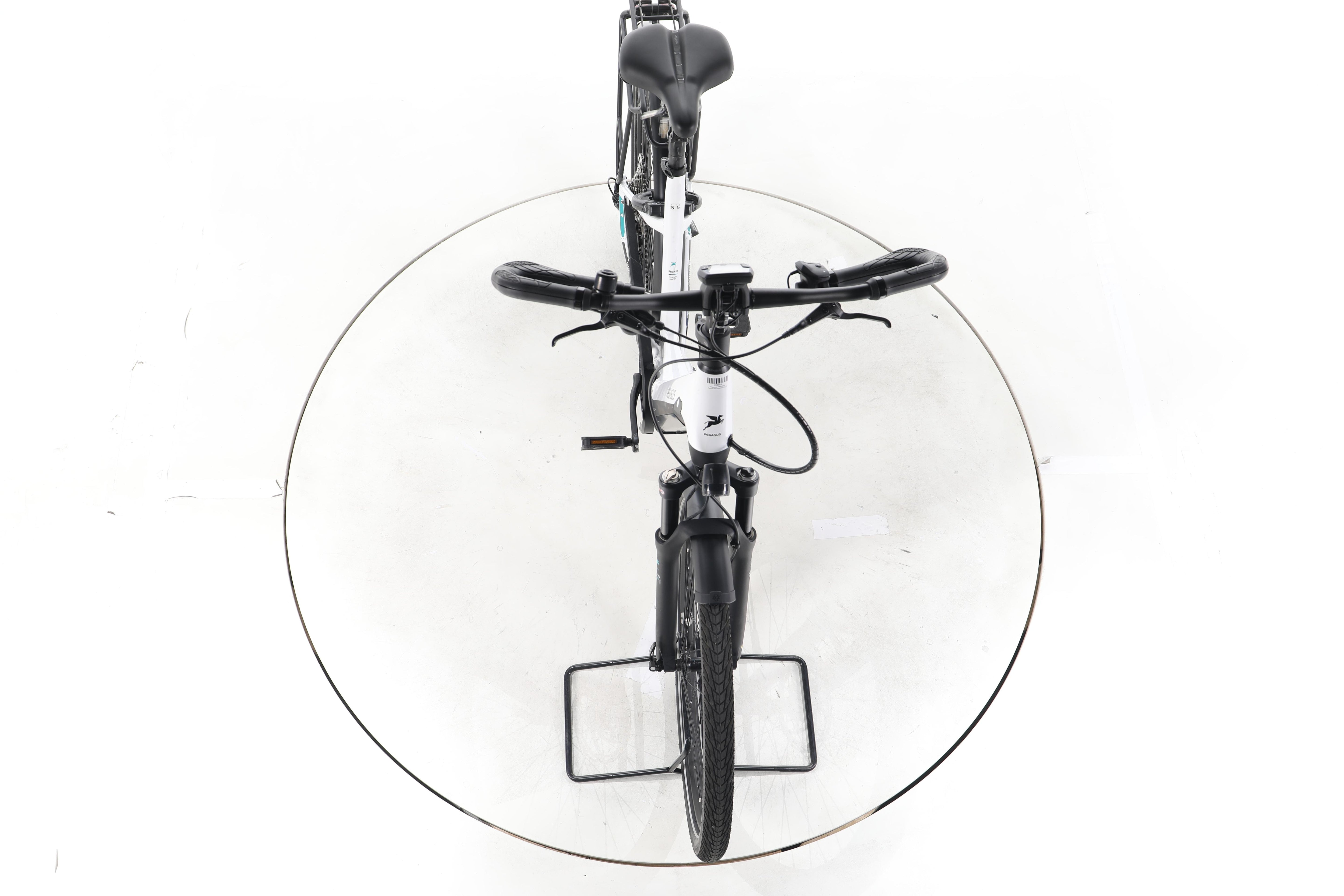 Pegasus Premio Evo Comfort Trekking E-Bike Tiefeinsteiger - Image 16