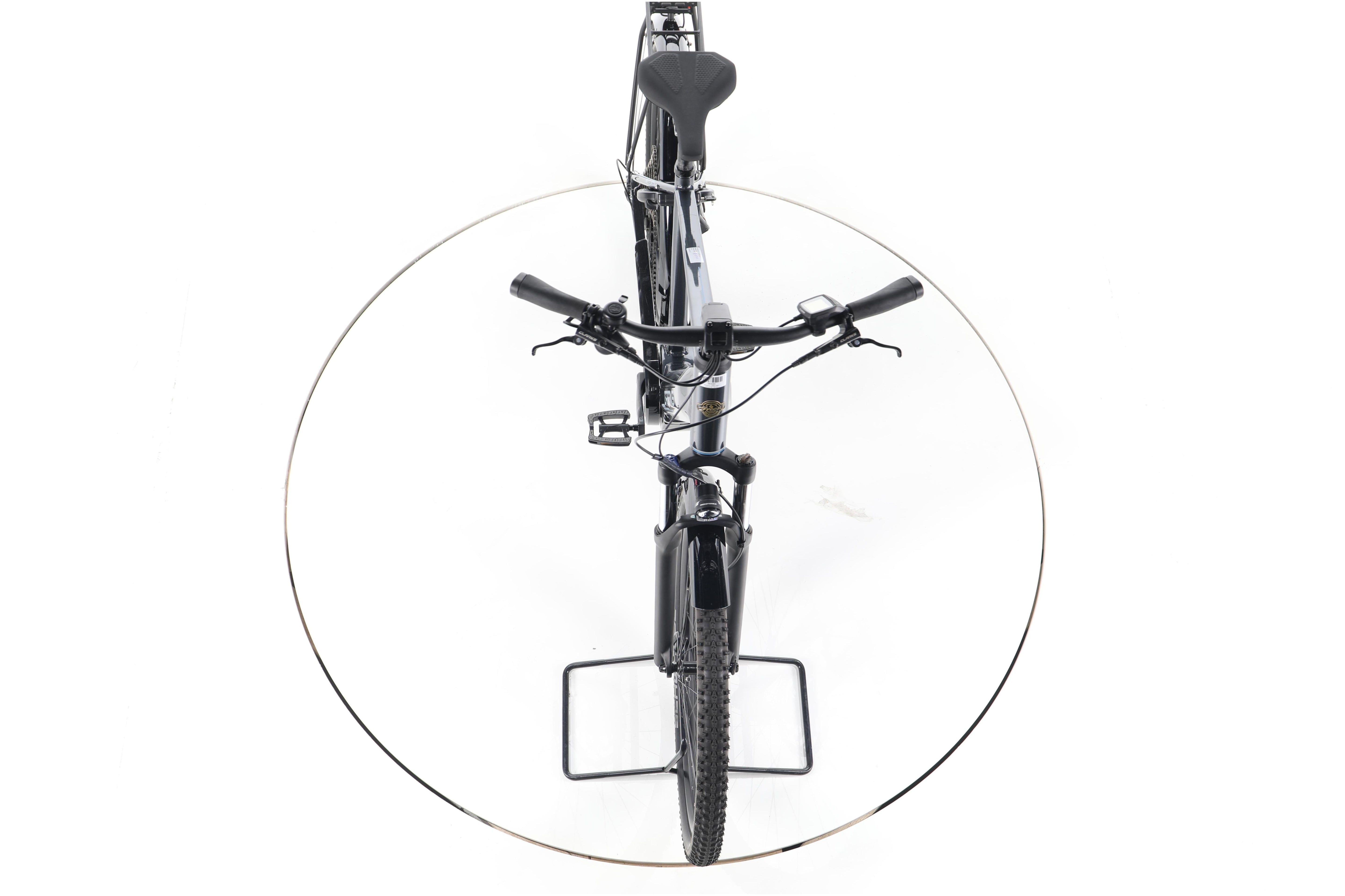 Green's Dorset Trekking E-Bike - Image 16