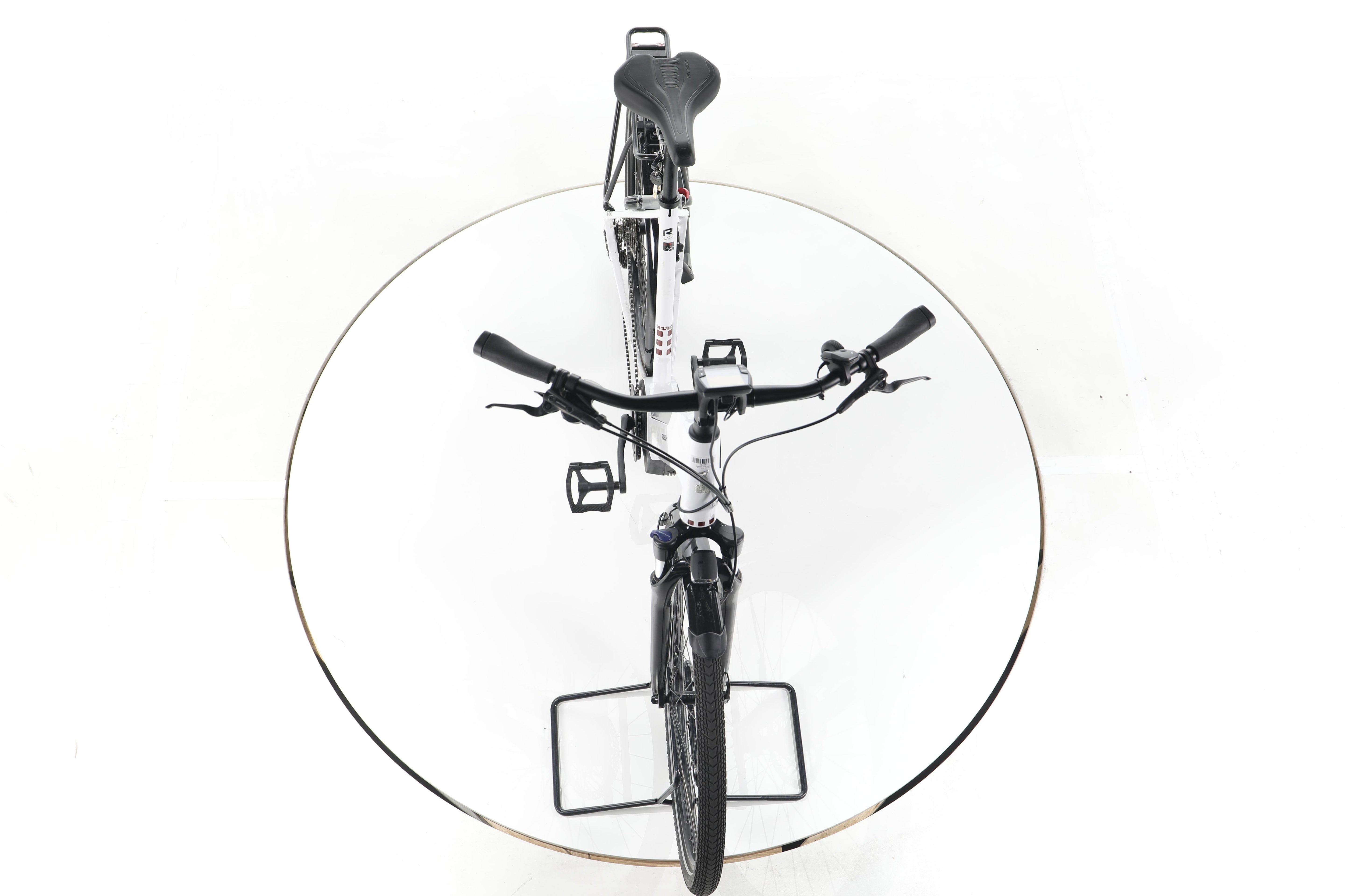 Raleigh Kent 9 Trekking E-Bike Tiefeinsteiger - Image 16