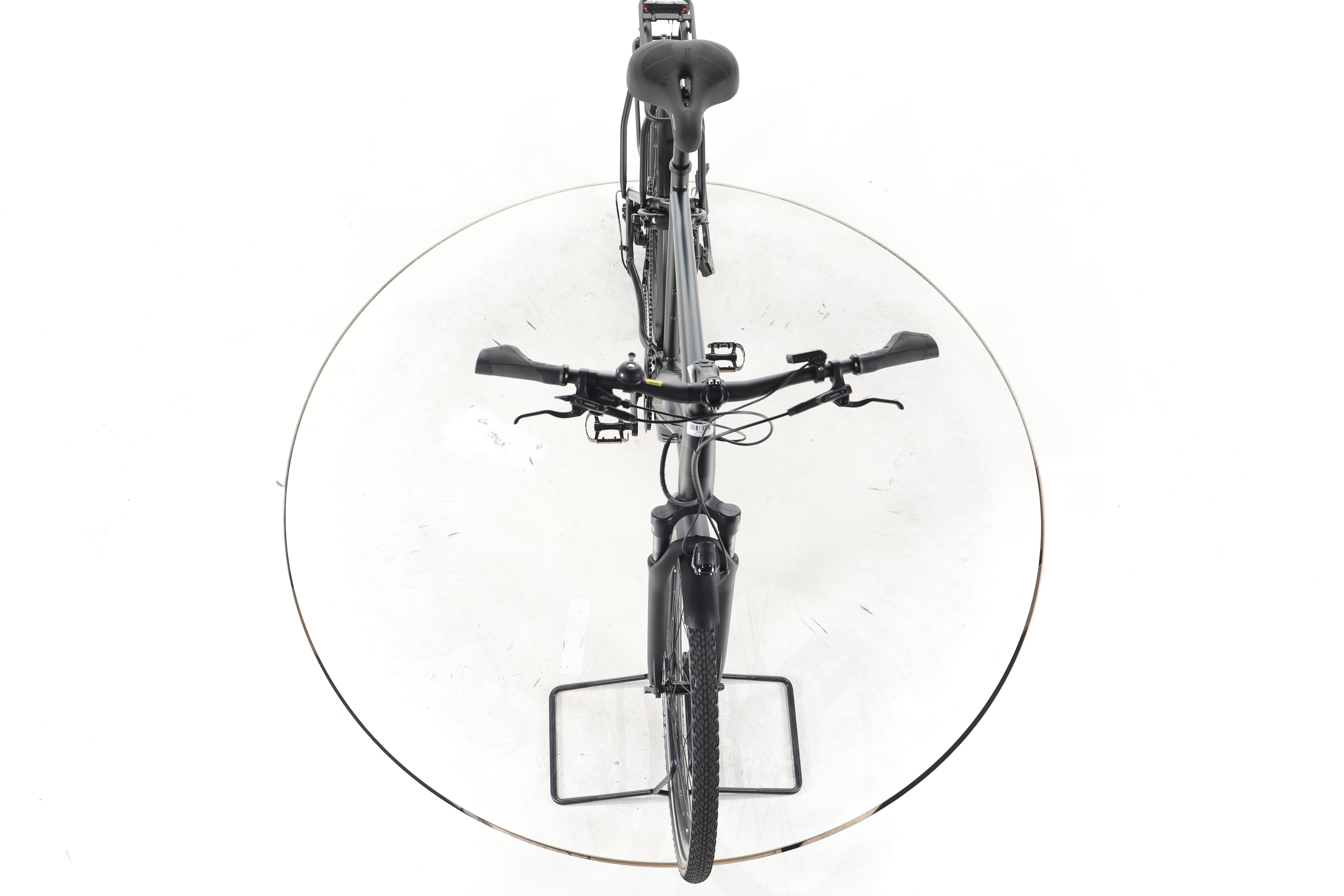 Giant Explore E+ 3 Trekking E-Bike - Image 16