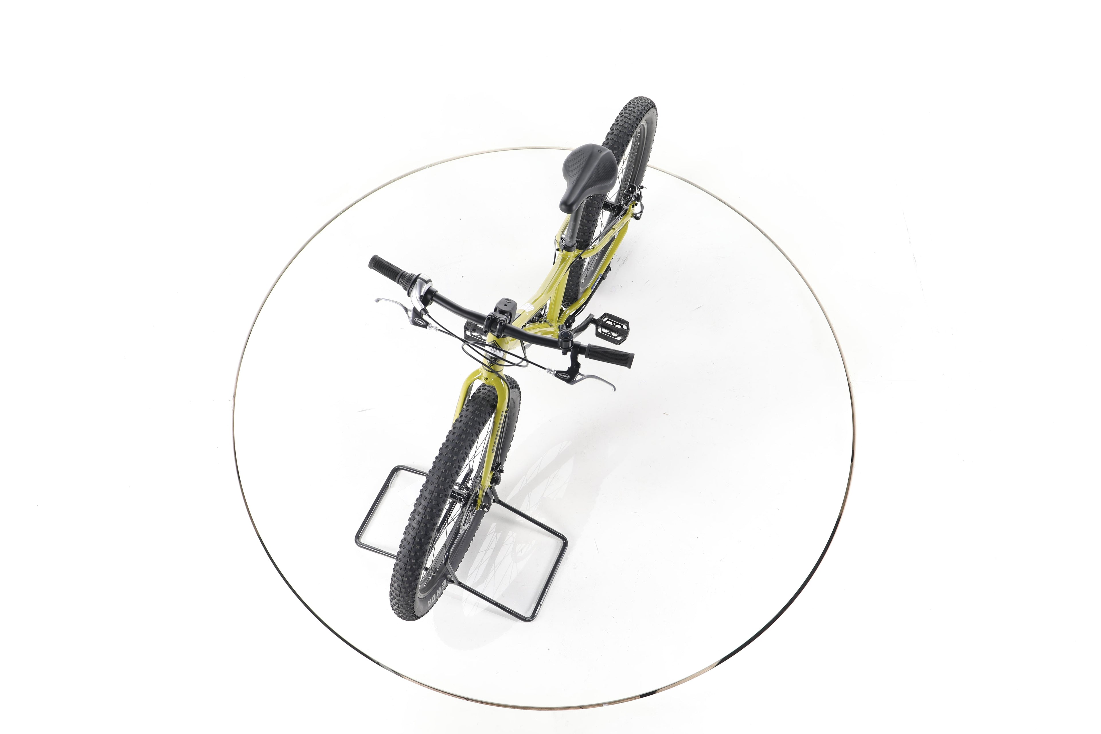 Scott Roxter 24 - Image 17