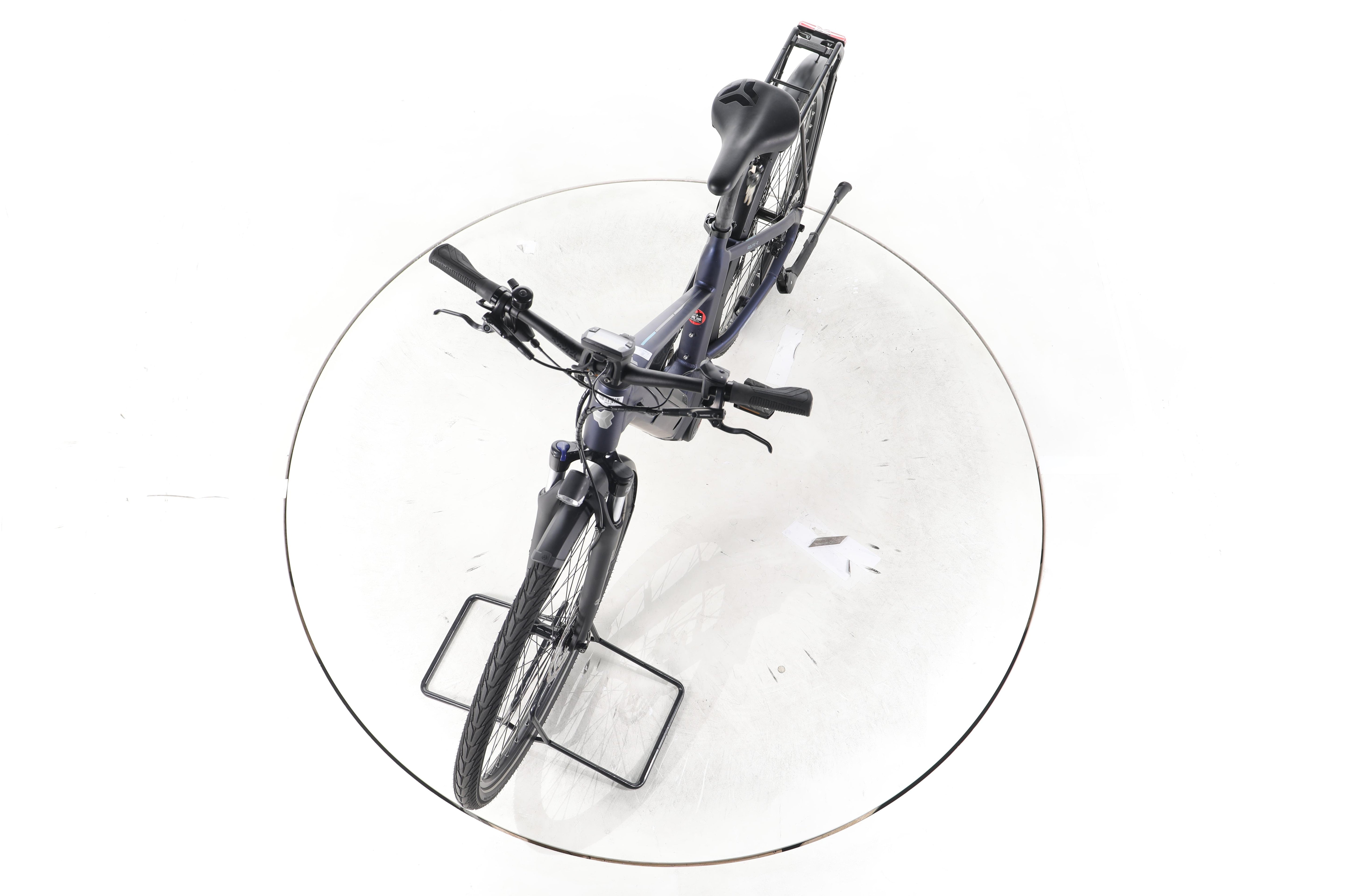 Carver Route E.420 Trekking E-Bike - Image 17