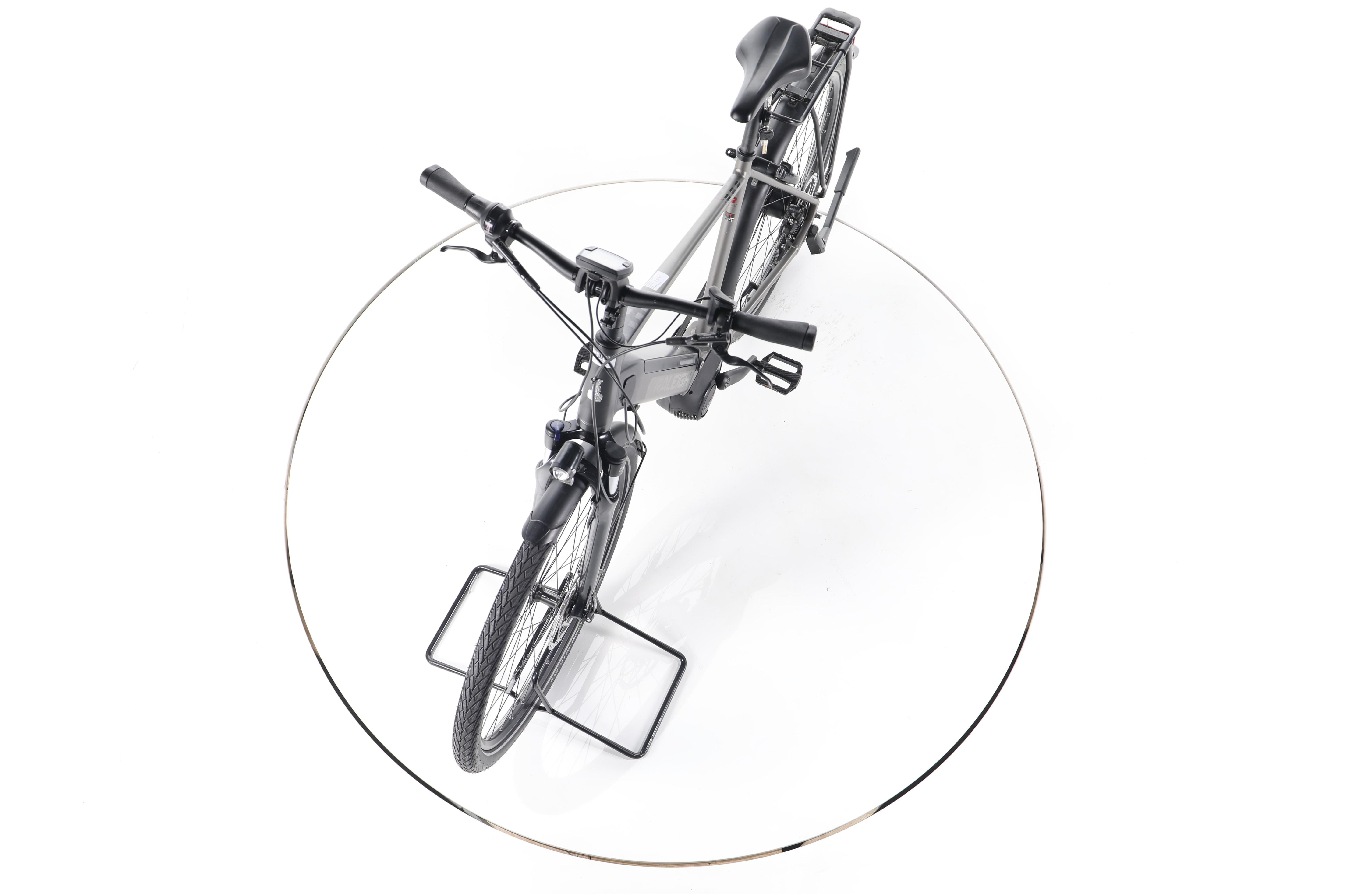 Raleigh Kent Premium City E-Bike - Image 17