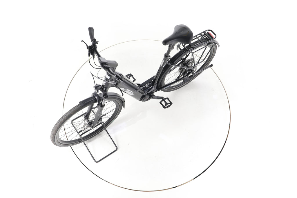 KTM Macina Premium Trekking E-Bike Tiefeinsteiger - Image 18