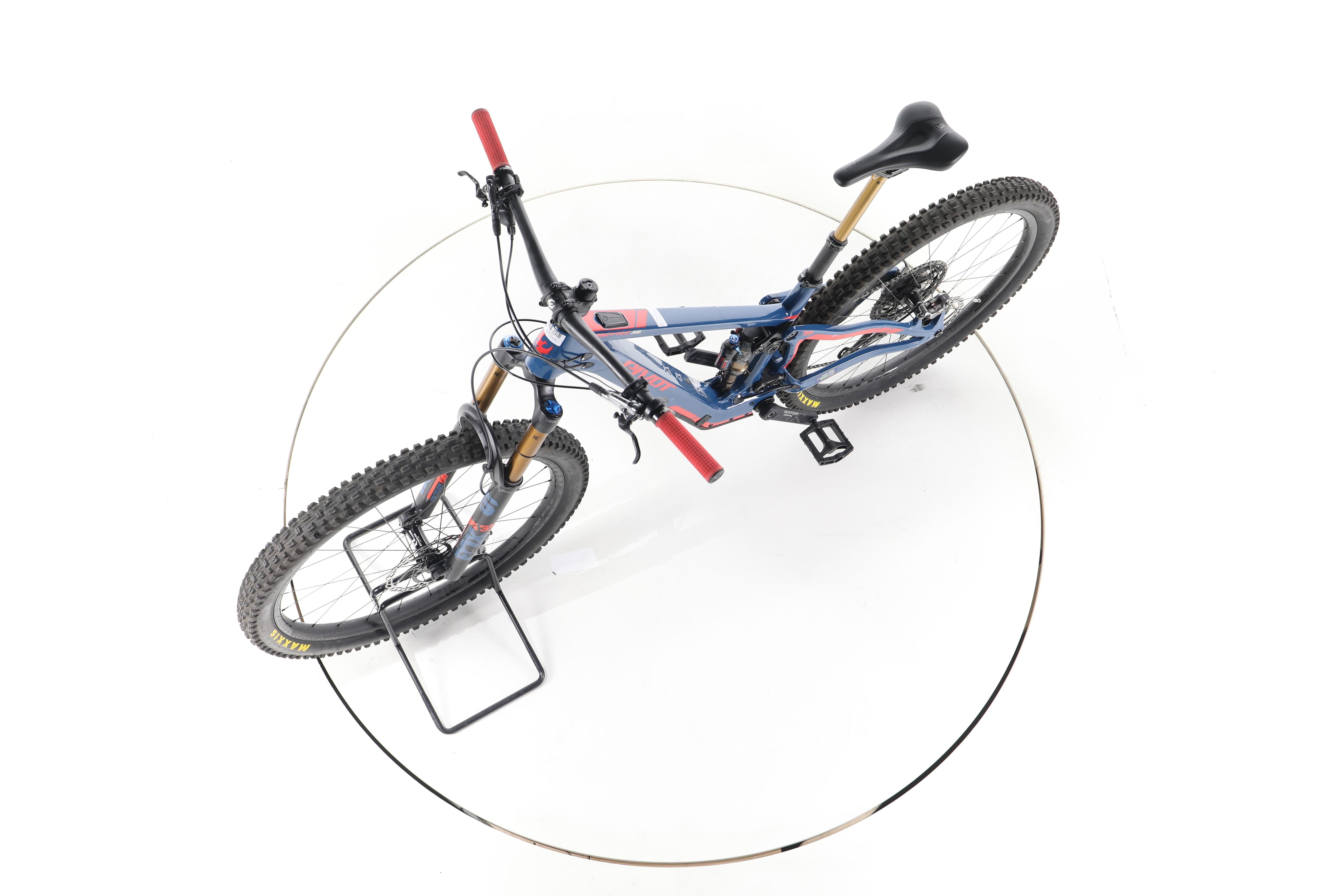 Pivot Cycles Shuttle SL Team XTR Fully E-Bike Carbon - Image 18