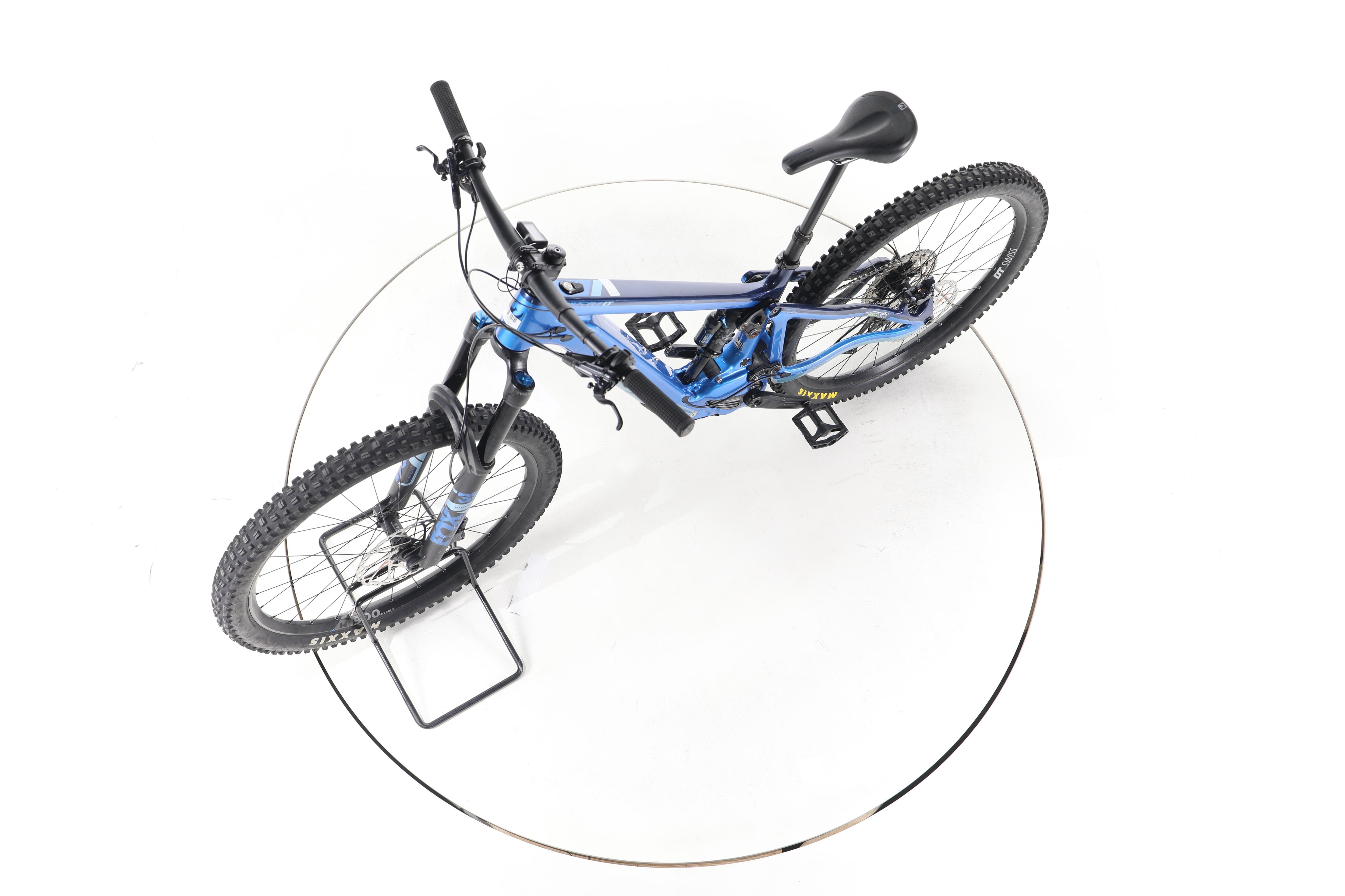 Pivot Cycles Shuttle LT E-Bike Fully Carbon - Image 18