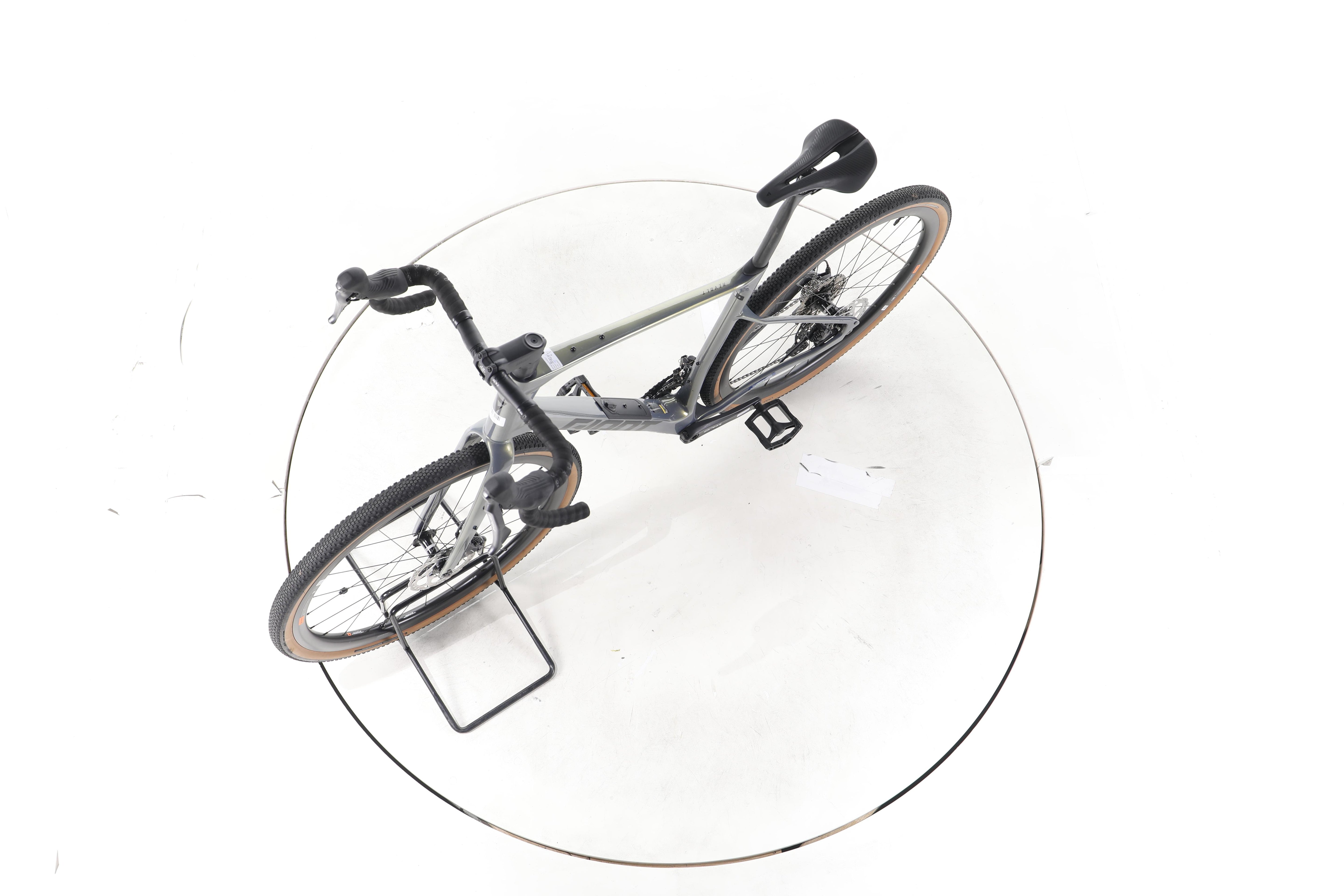 Giant Revolt Advanced 0 Gravelbike Carbon - Image 18